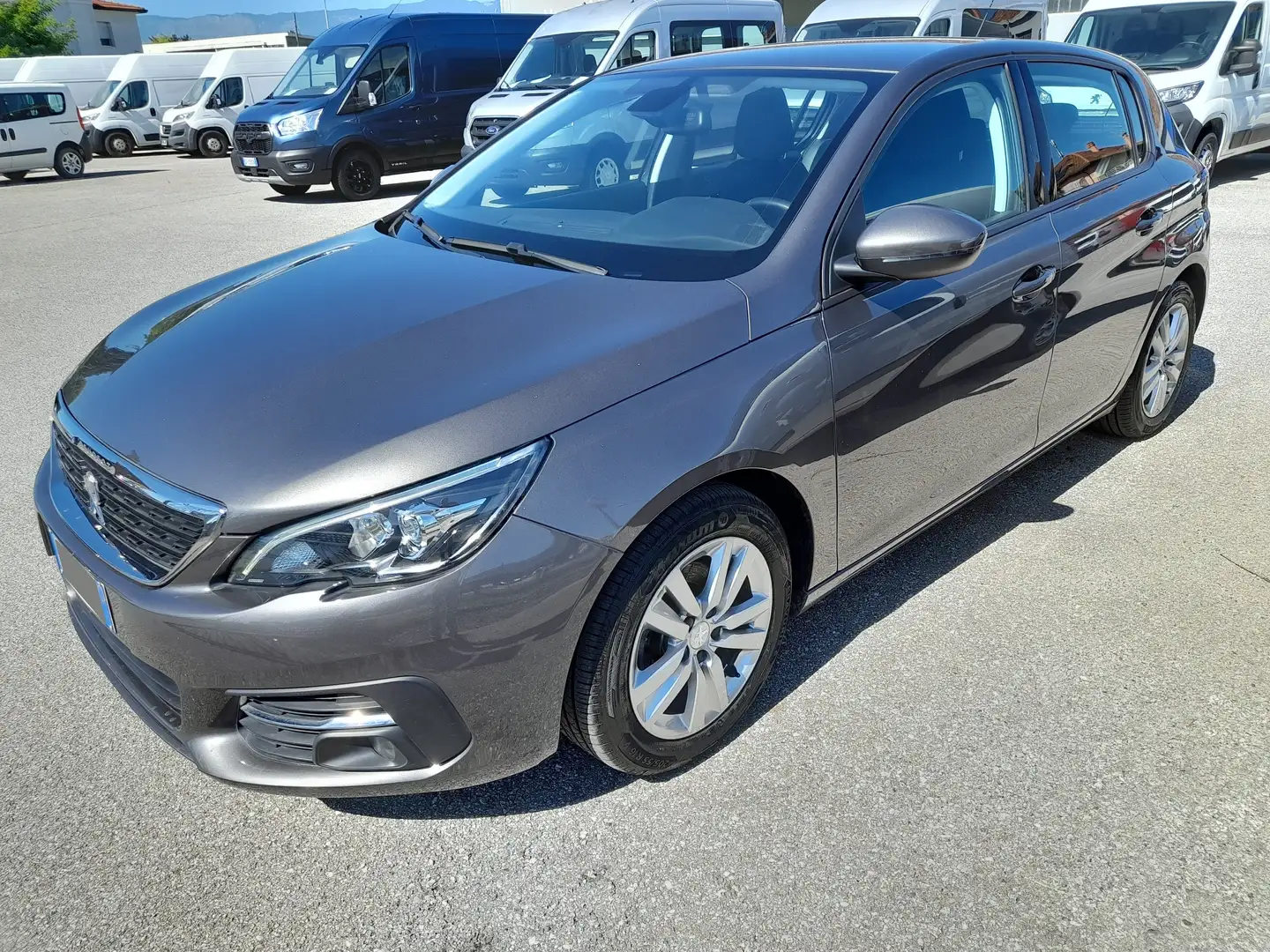 Peugeot 308 308 5p 1.5 bluehdi Active Pack s&s Grau - 1