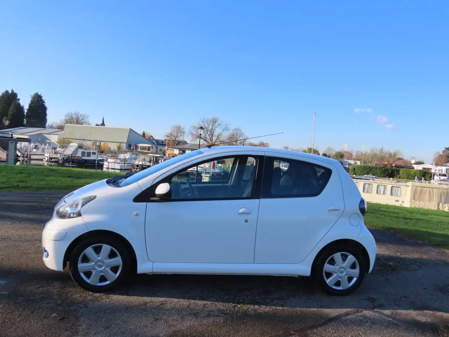 Toyota Aygo 1.0-12V Comfort *2e EIG ! *Airco *Elek Ramen *CV * Weiß - 2
