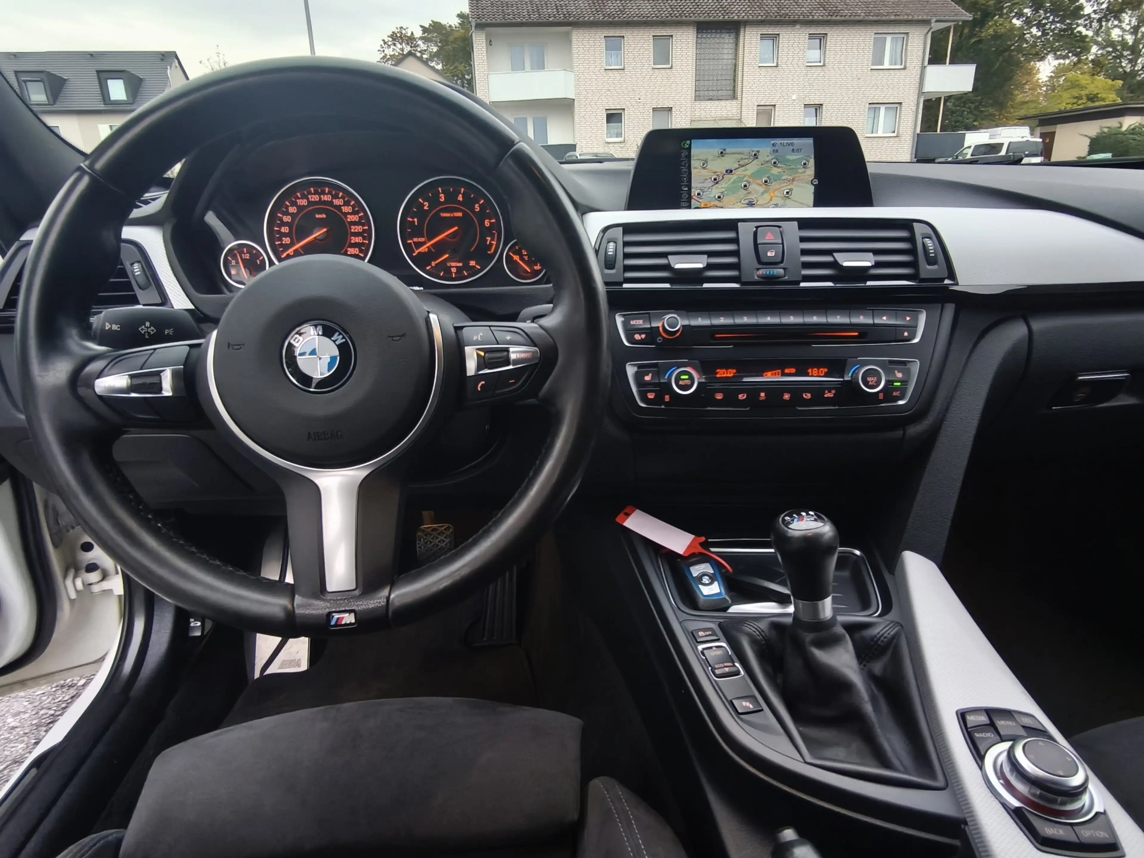 BMW 316 316 i M Sport Paket Alcantara Navi Xenon Klima — photo 11