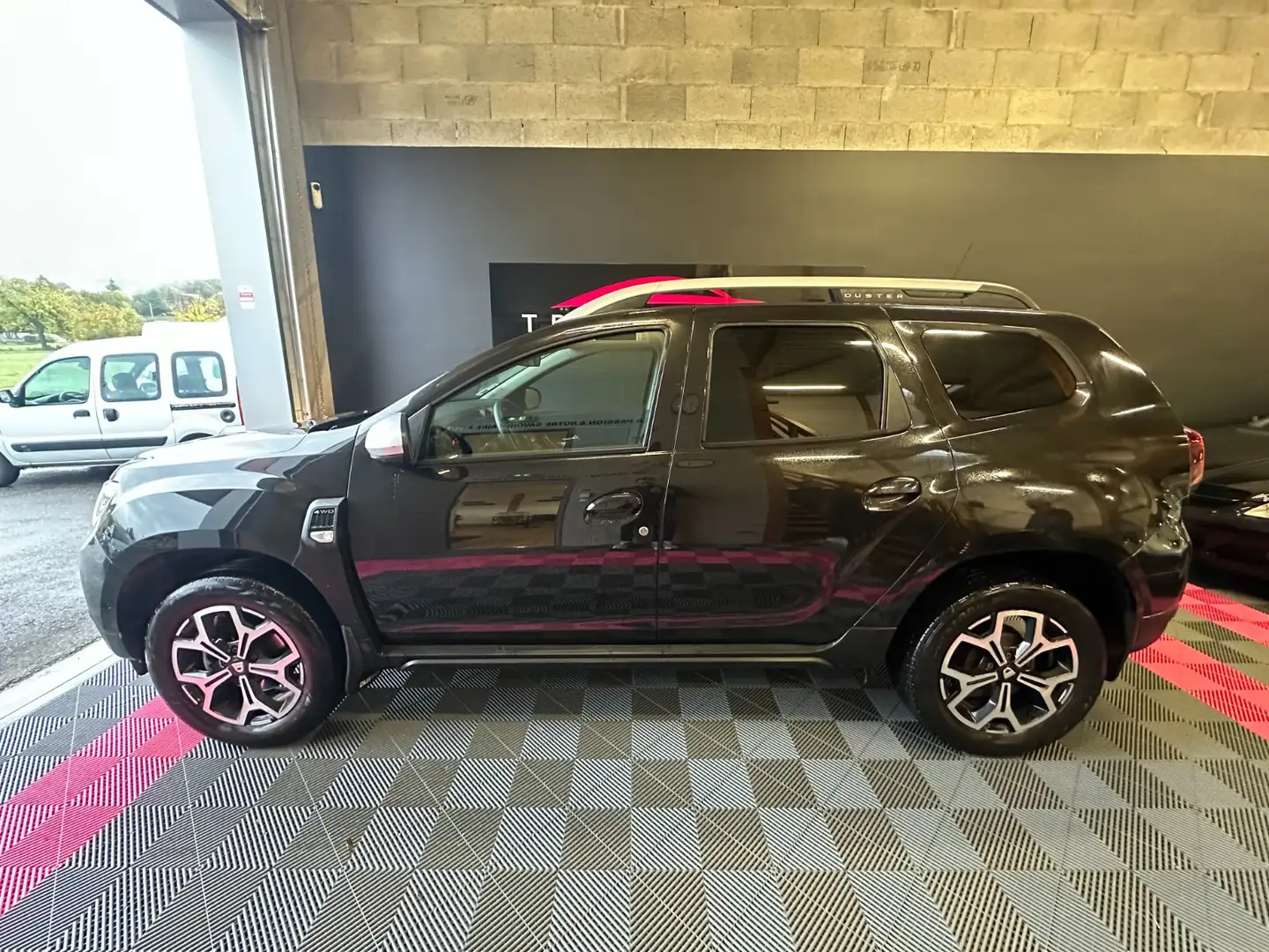 Dacia Duster Prestige Noir - 2