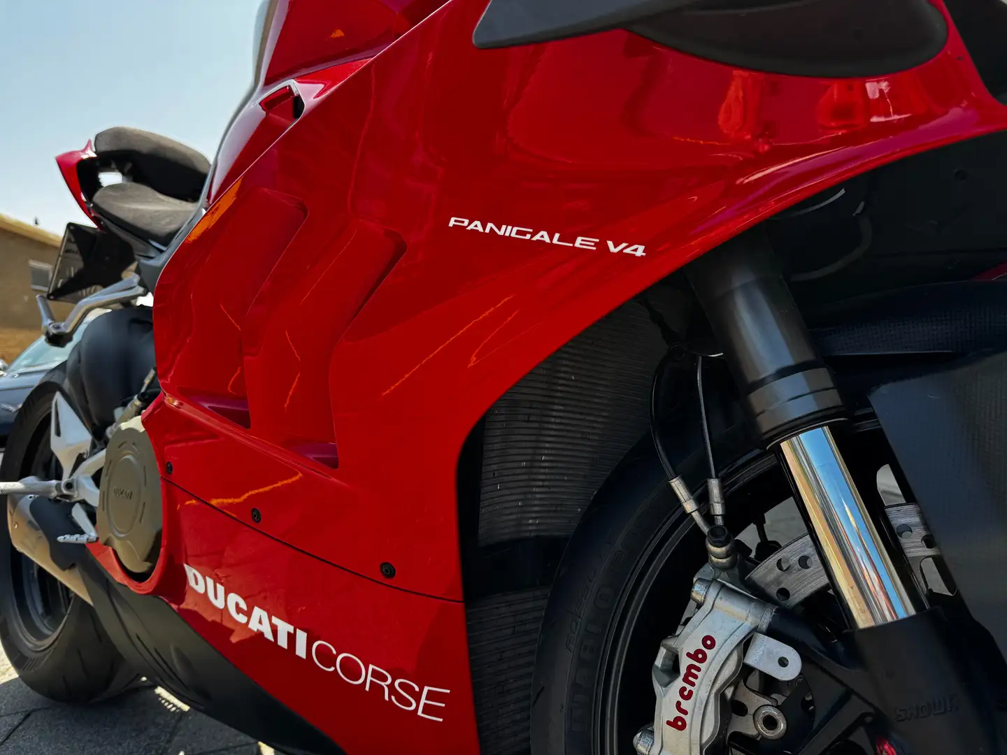 Ducati Panigale V4 2020 Akrapovic exhaust Rouge - 2