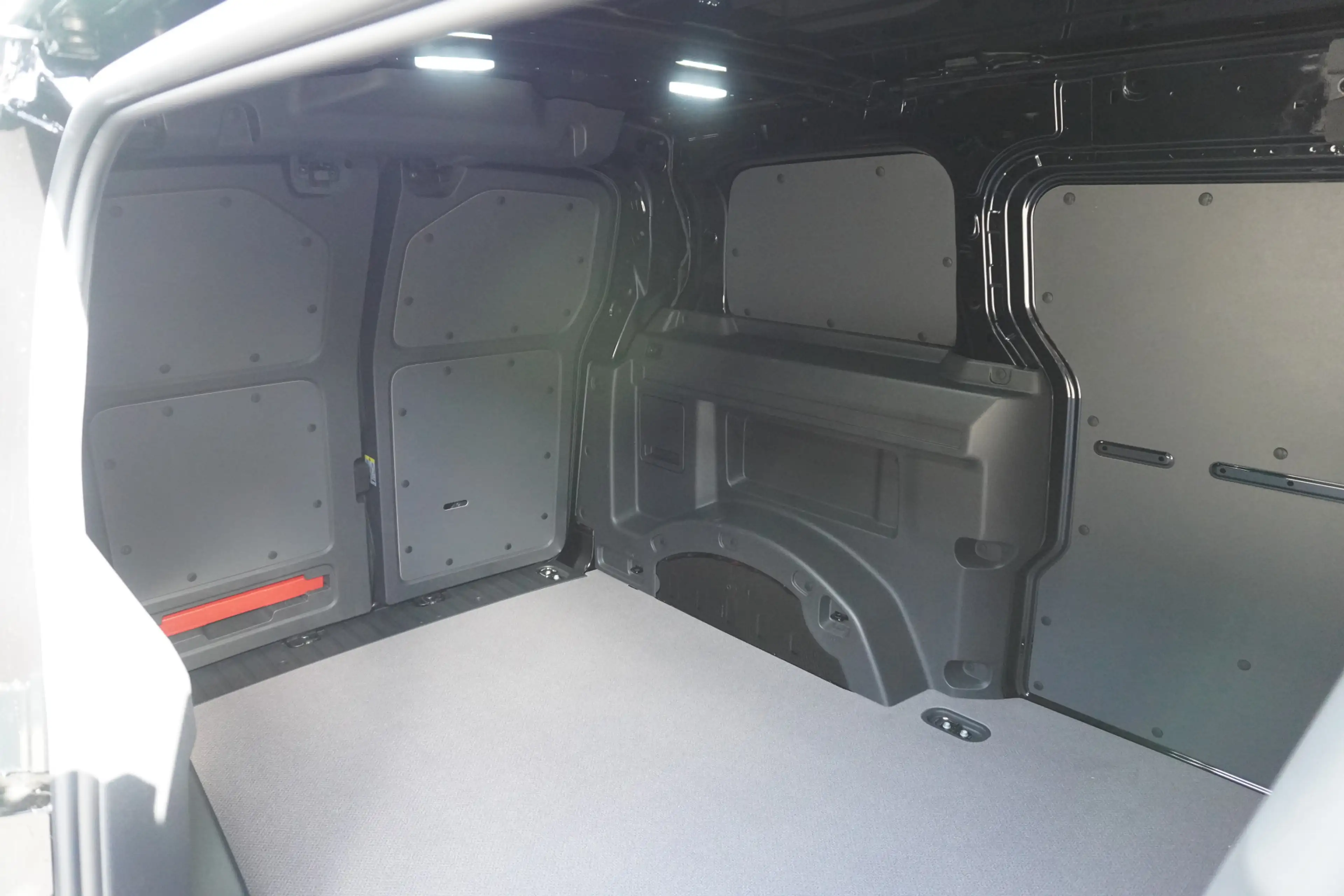 Volkswagen ID. Buzz Cargo ID. Buzz Cargo 286 pk, Economy Business Limited, A — photo 7