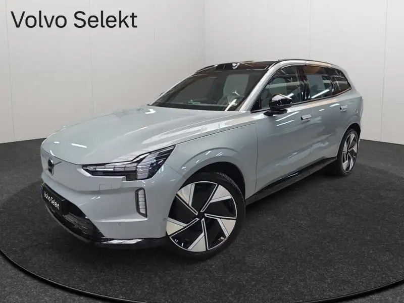 VOLVO Ex90