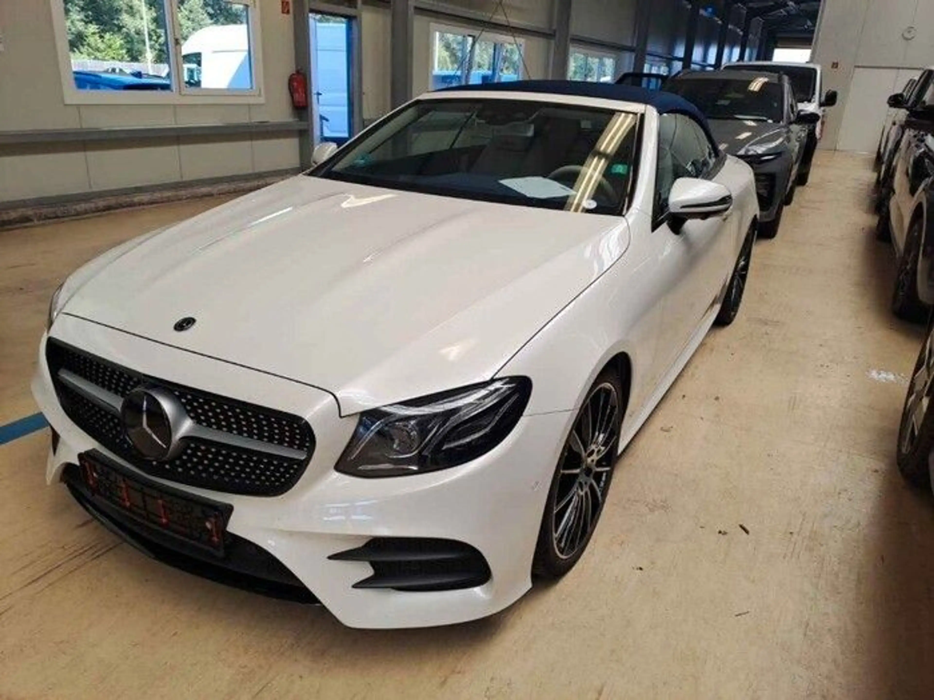 Mercedes-Benz E 300 Cabrio AMG Line LEDER BEIGE/WIDESCREEN/BUR