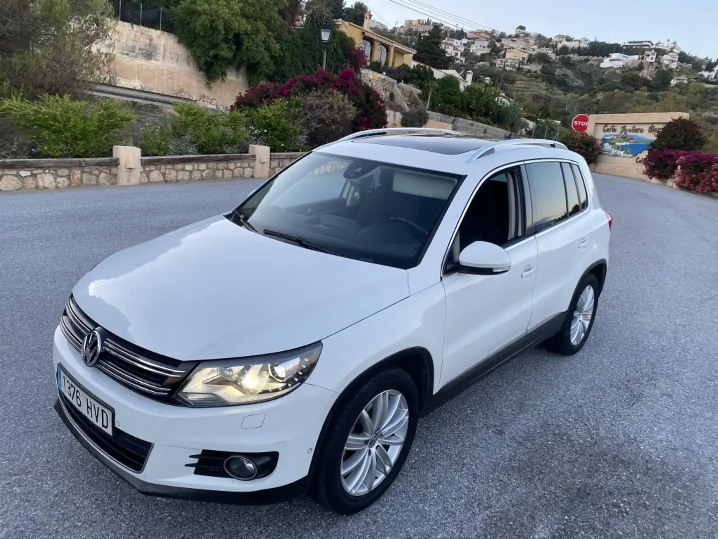 Volkswagen Tiguan 2.0TDI BMT CityScape 4x2 140 Weiß - 1