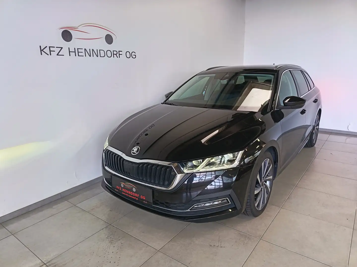 Skoda Octavia Premium DSG Schwarz - 1