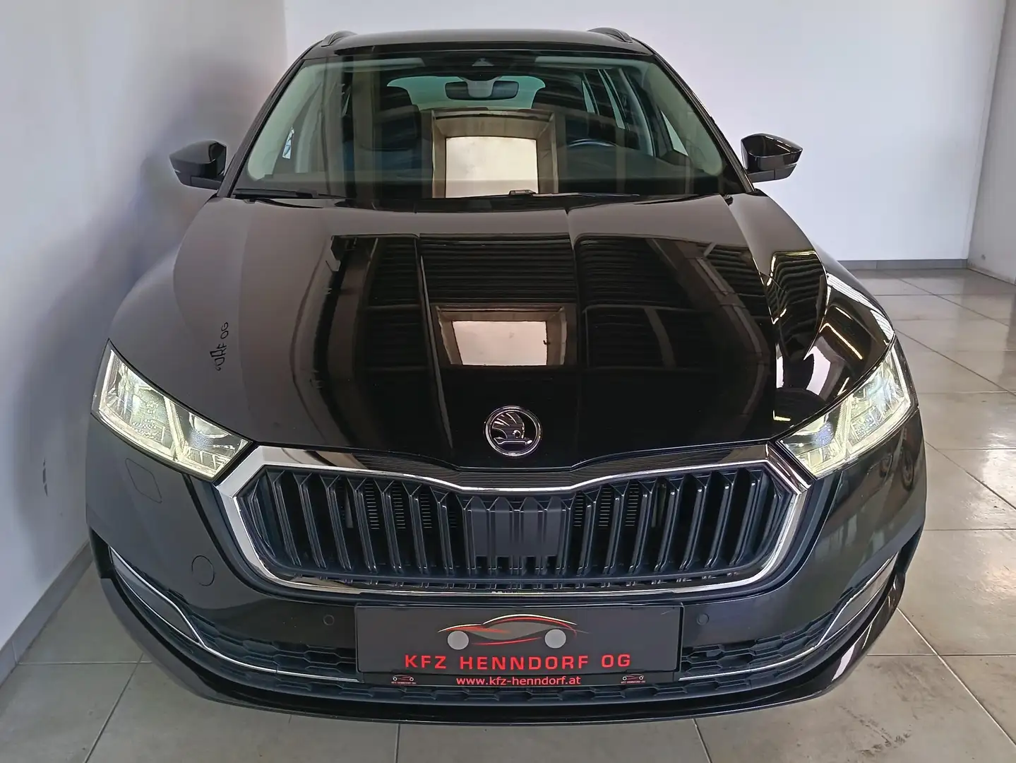 Skoda Octavia Premium DSG Schwarz - 2