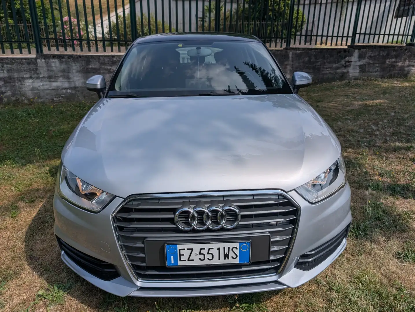 Audi A1 1.0 TFSI ultra Metal plus UNICO PROPRIETARIO OK NE Argento - 2