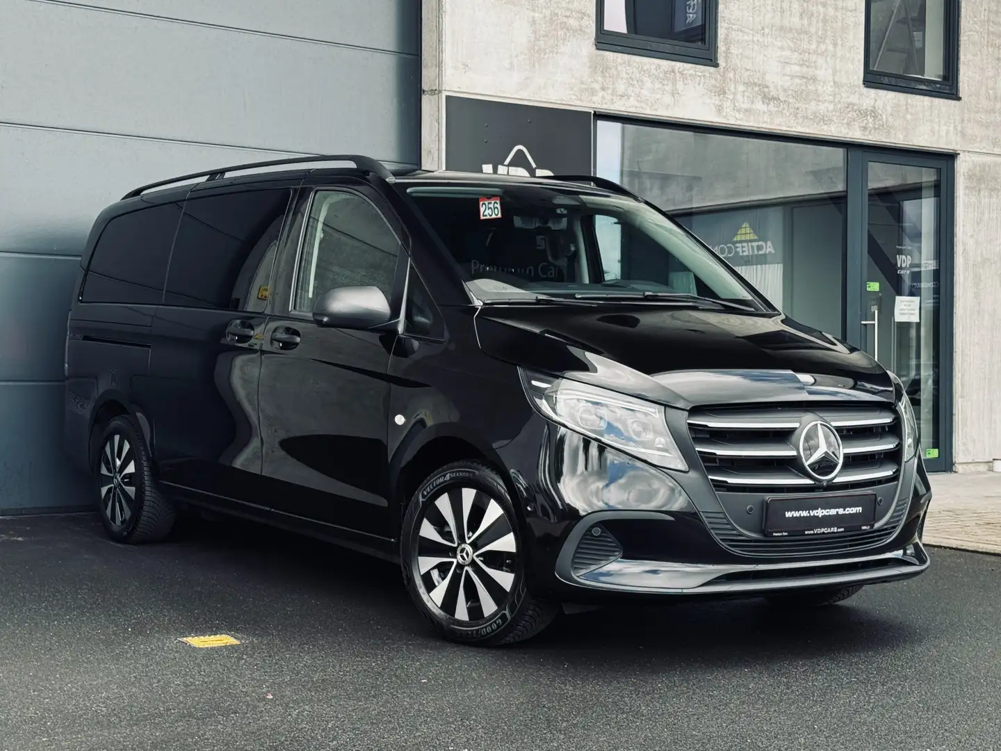 Mercedes-Benz Vito 114 LICHTE VRACHT L2 5ZIT MULTIBEAM CAMERA 2SCHUIF Noir - 2