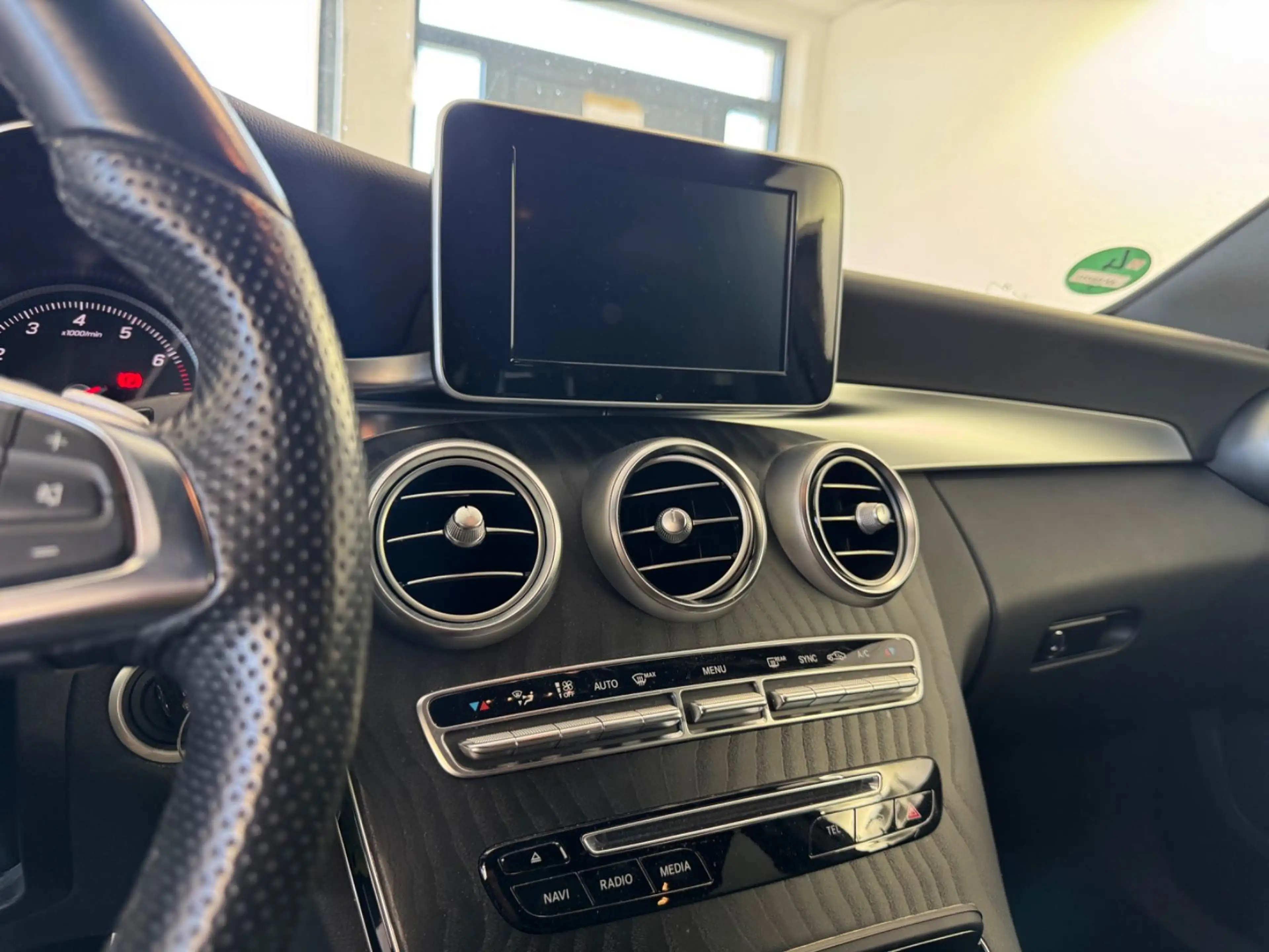 Mercedes-Benz C 250 T | AMG LINE | AHK | KAMERA | LED — photo 14
