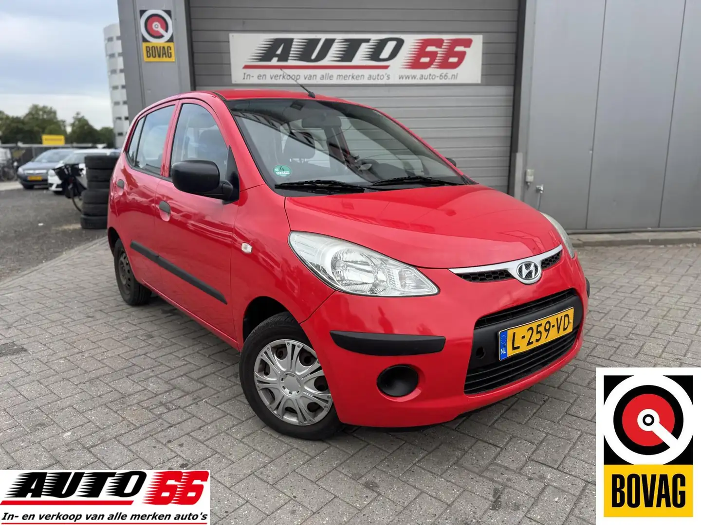 Hyundai i10 1.1 i-Catcher 5 drs Airco Rood - 2