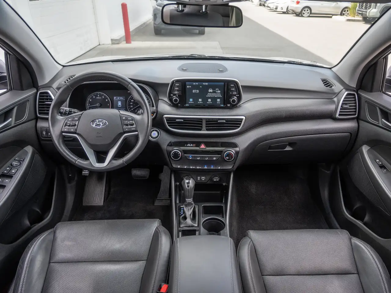 Hyundai TUCSON снимка Hyundai TUCSON