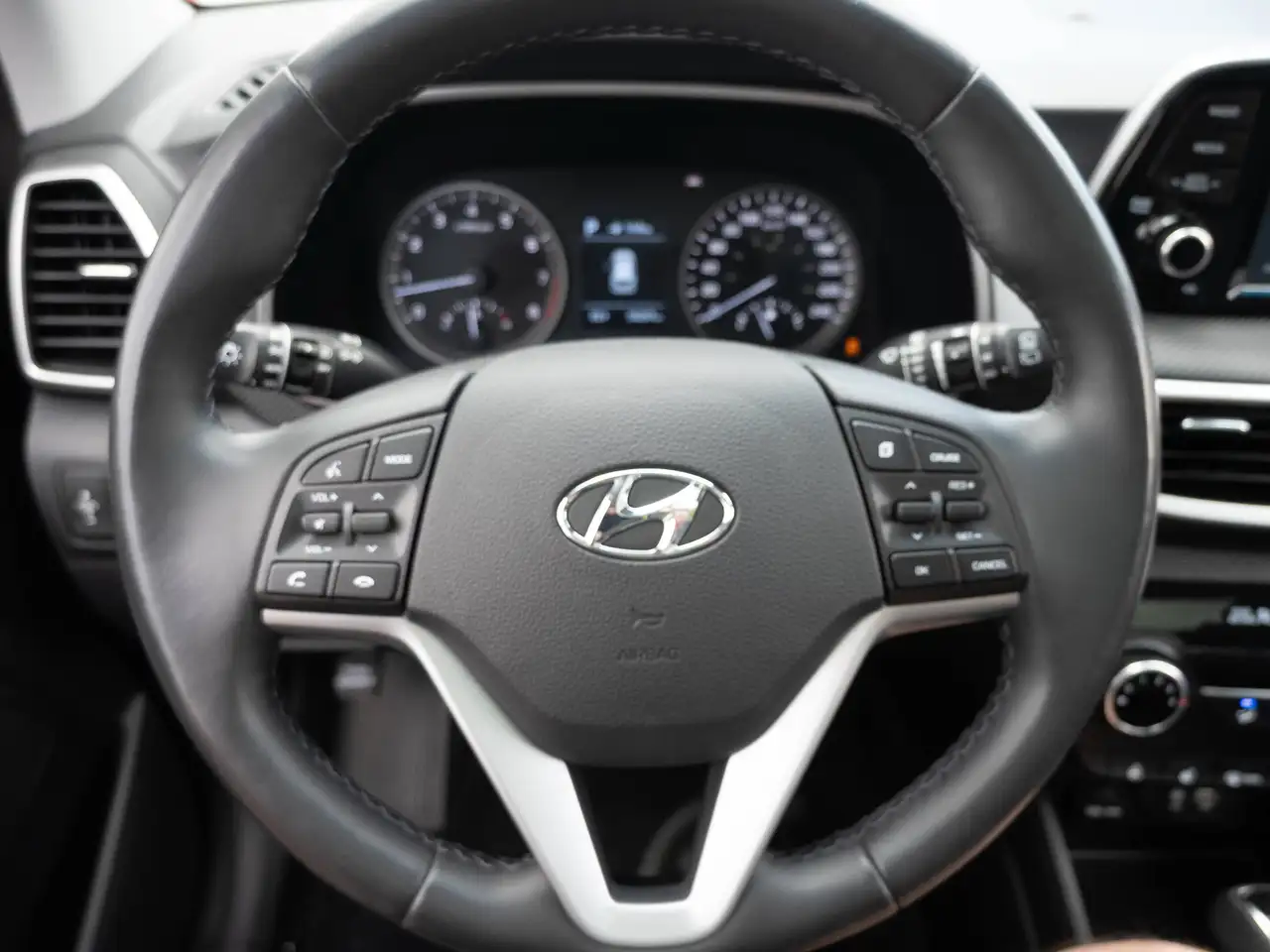 Hyundai TUCSON снимка Hyundai TUCSON