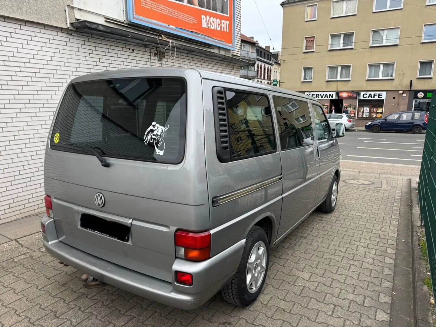 Volkswagen T4 Caravelle 2.5 TDI 75kW lang TÜV NEU*WIE NEU Grau - 2