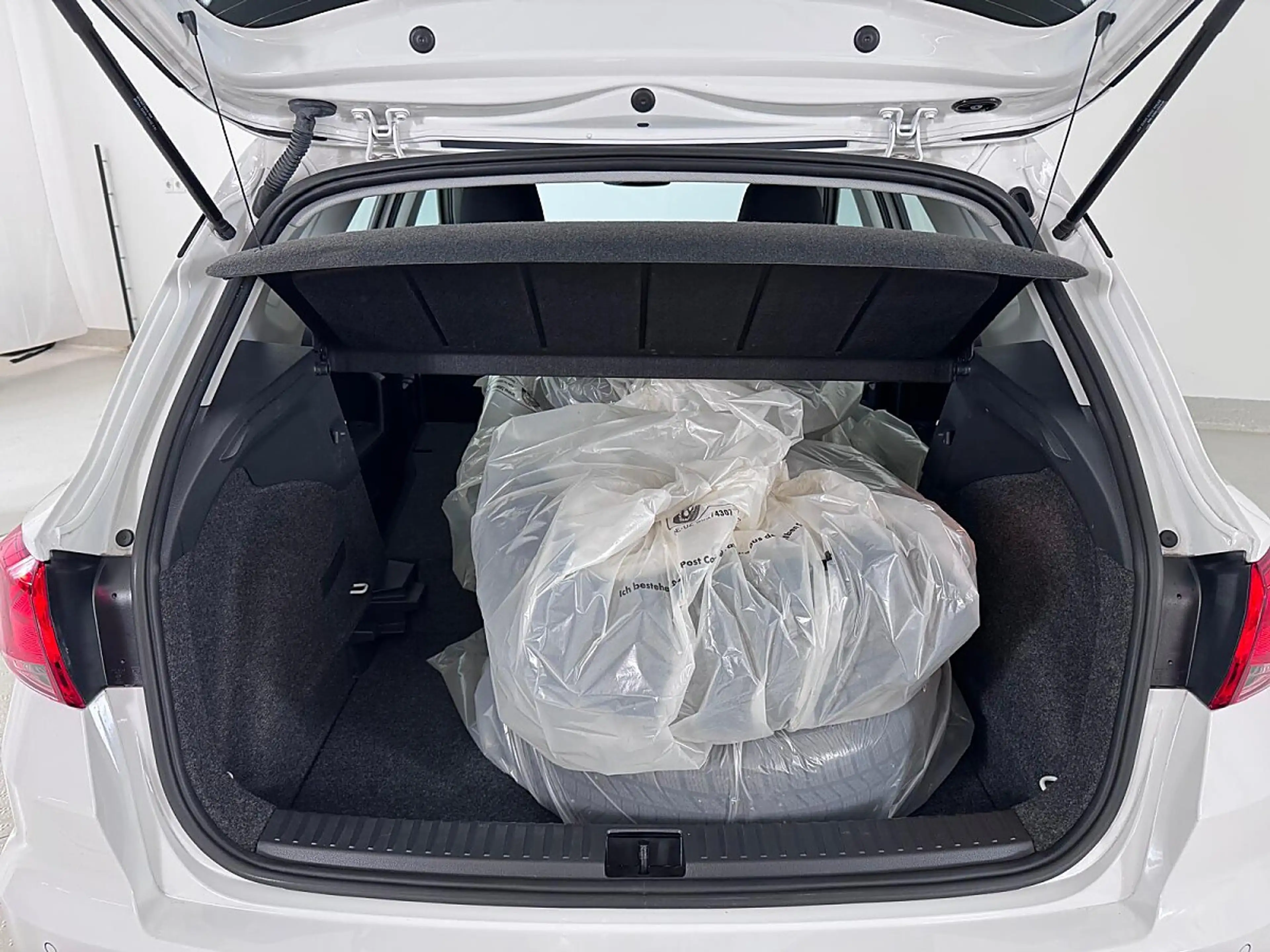 SEAT Arona 1,0 Eco TSI Reference — photo 22