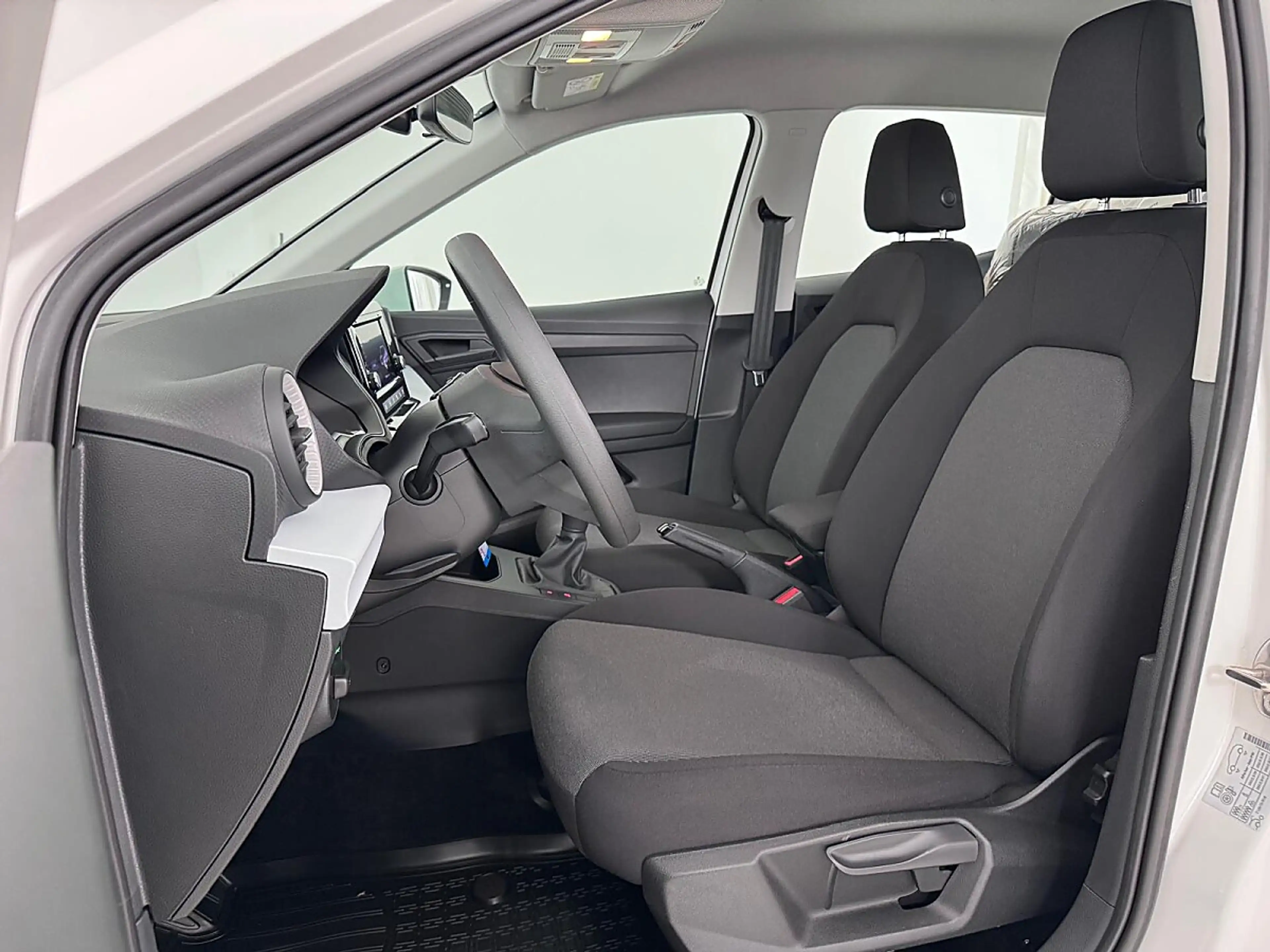SEAT Arona 1,0 Eco TSI Reference — photo 8