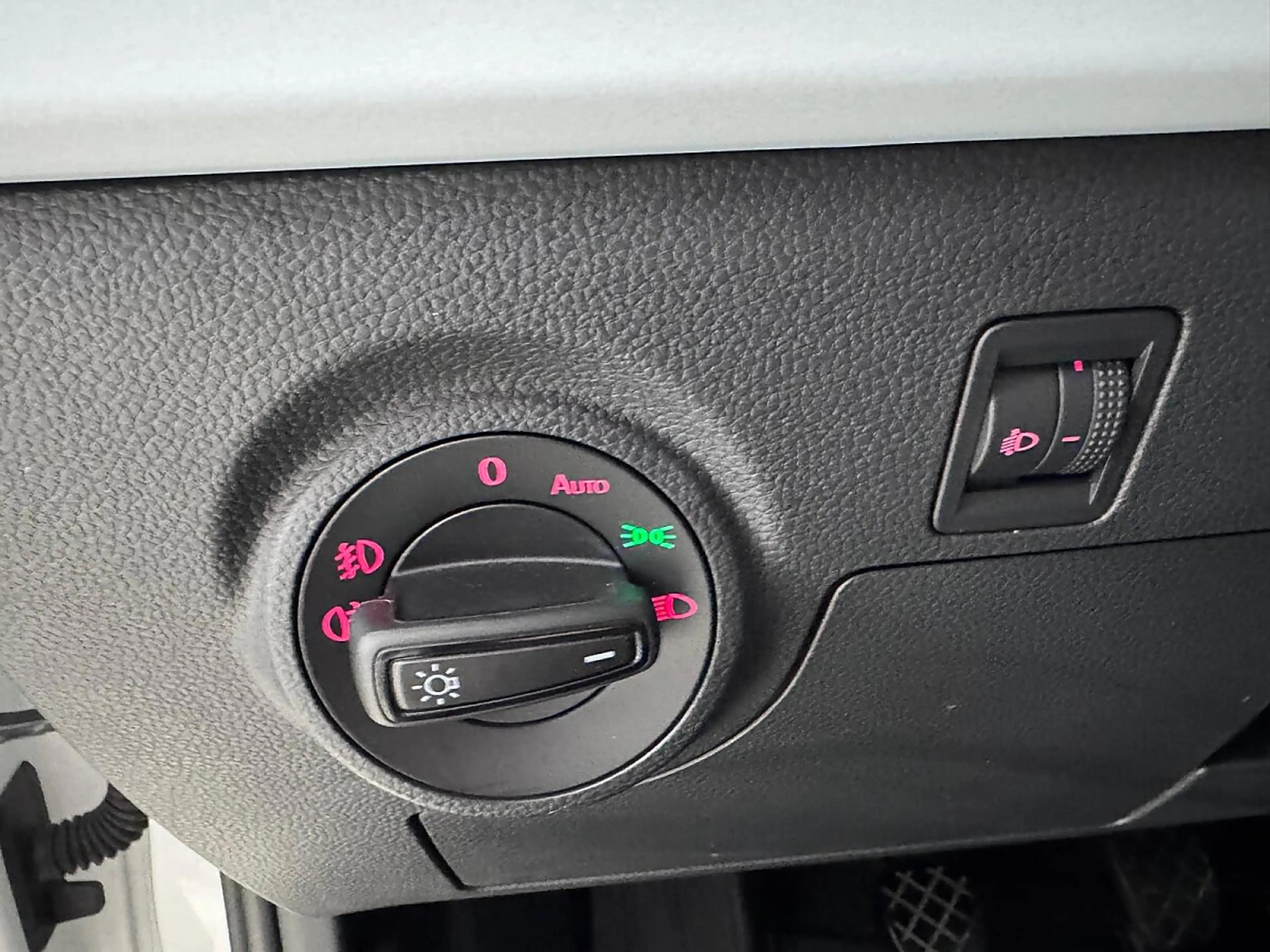 SEAT Arona 1,0 Eco TSI Reference — photo 16
