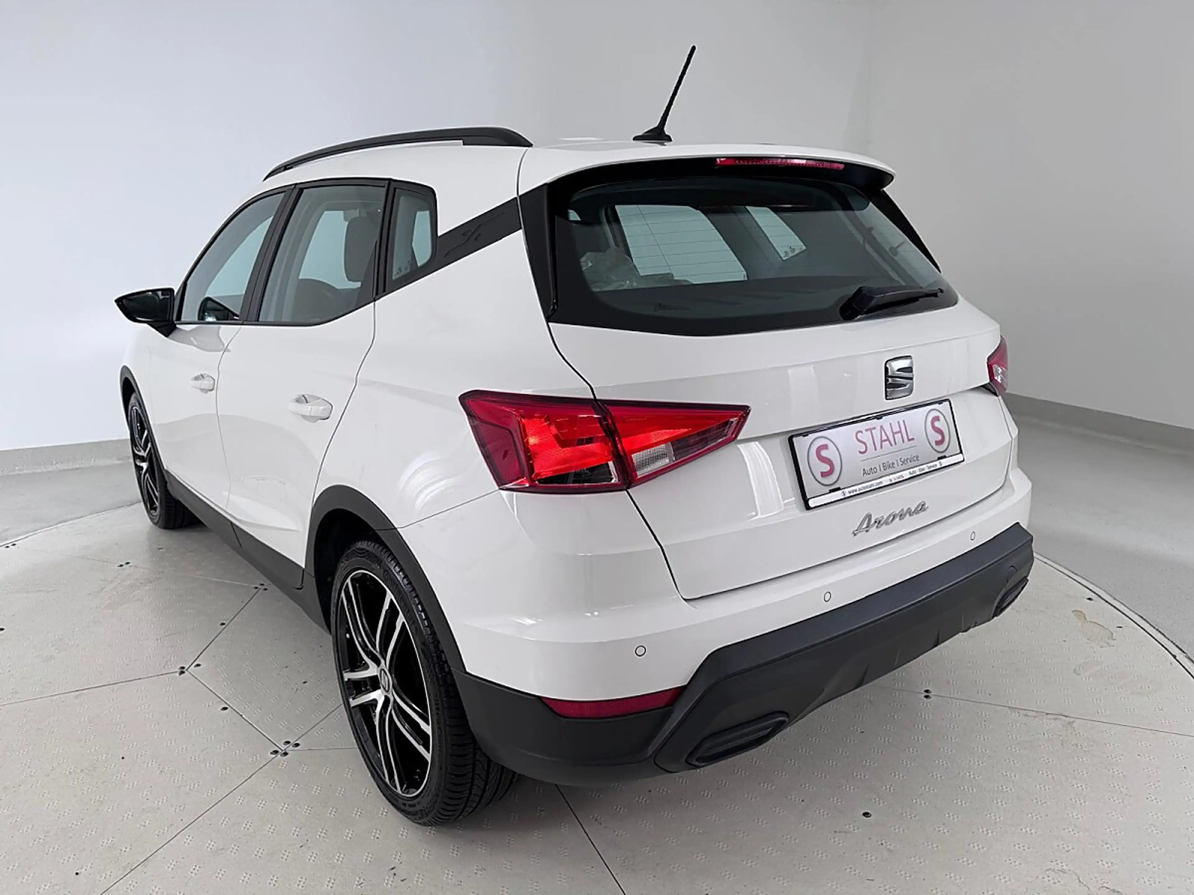 SEAT Arona 1,0 Eco TSI Reference — photo 6