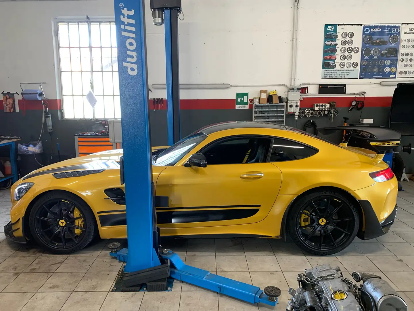 Mercedes-Benz AMG GT 4.0 R auto Jaune - 2