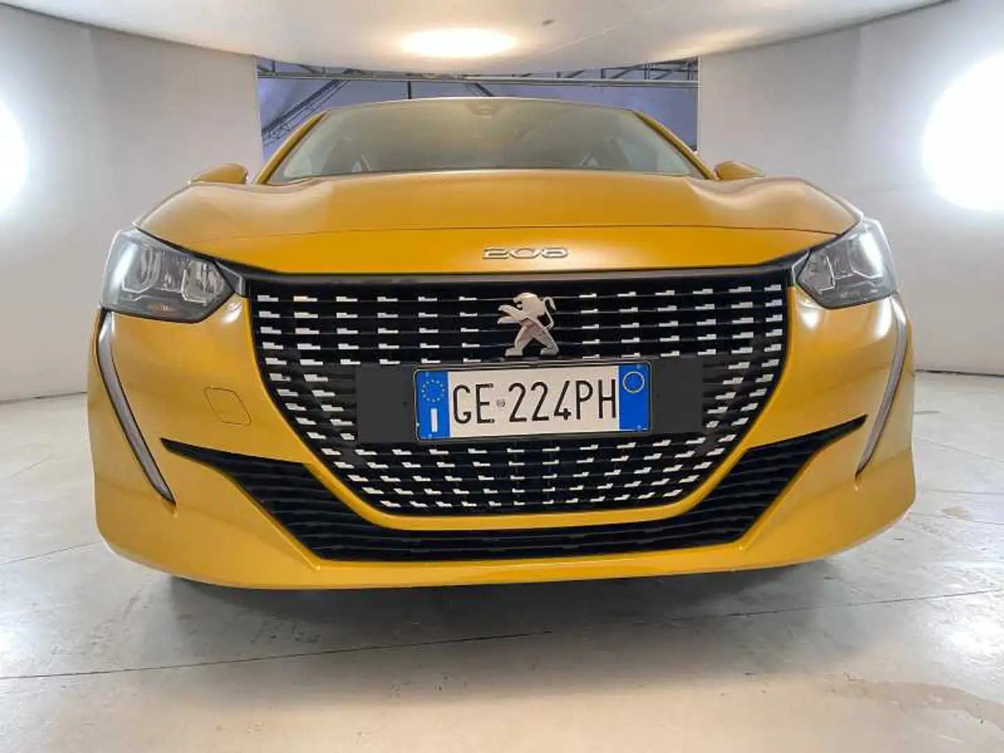 Peugeot 208 5 Porte 1.2 PureTech Active Pack Giallo - 2