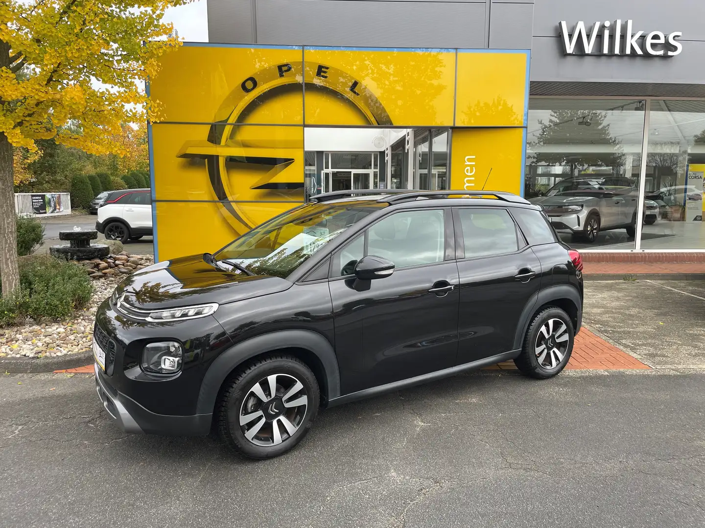 Citroen C3 Aircross Shine *wenig Kilometer; Navigation* Noir - 1
