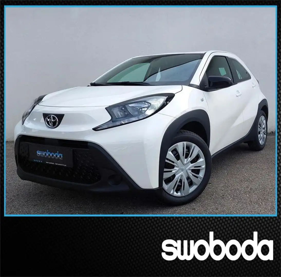 Toyota Aygo X AYGO X 1,0 l Play Weiß - 1