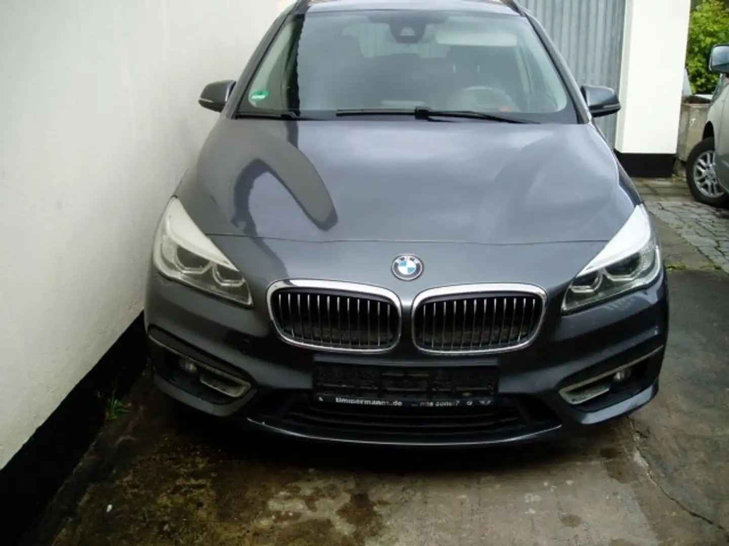 BMW 220 2er Gran Tourer 220i Gran Tourer Luxury Line Grau - 2