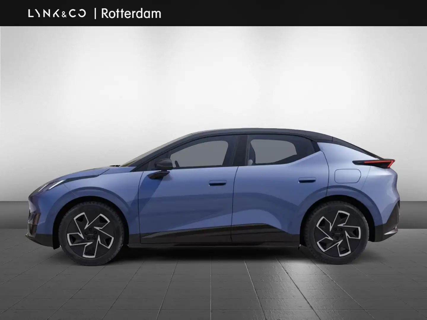 Lynk & Co 02 | CORE | Stoelverwarming | Achteruitrij camera | Blau - 2