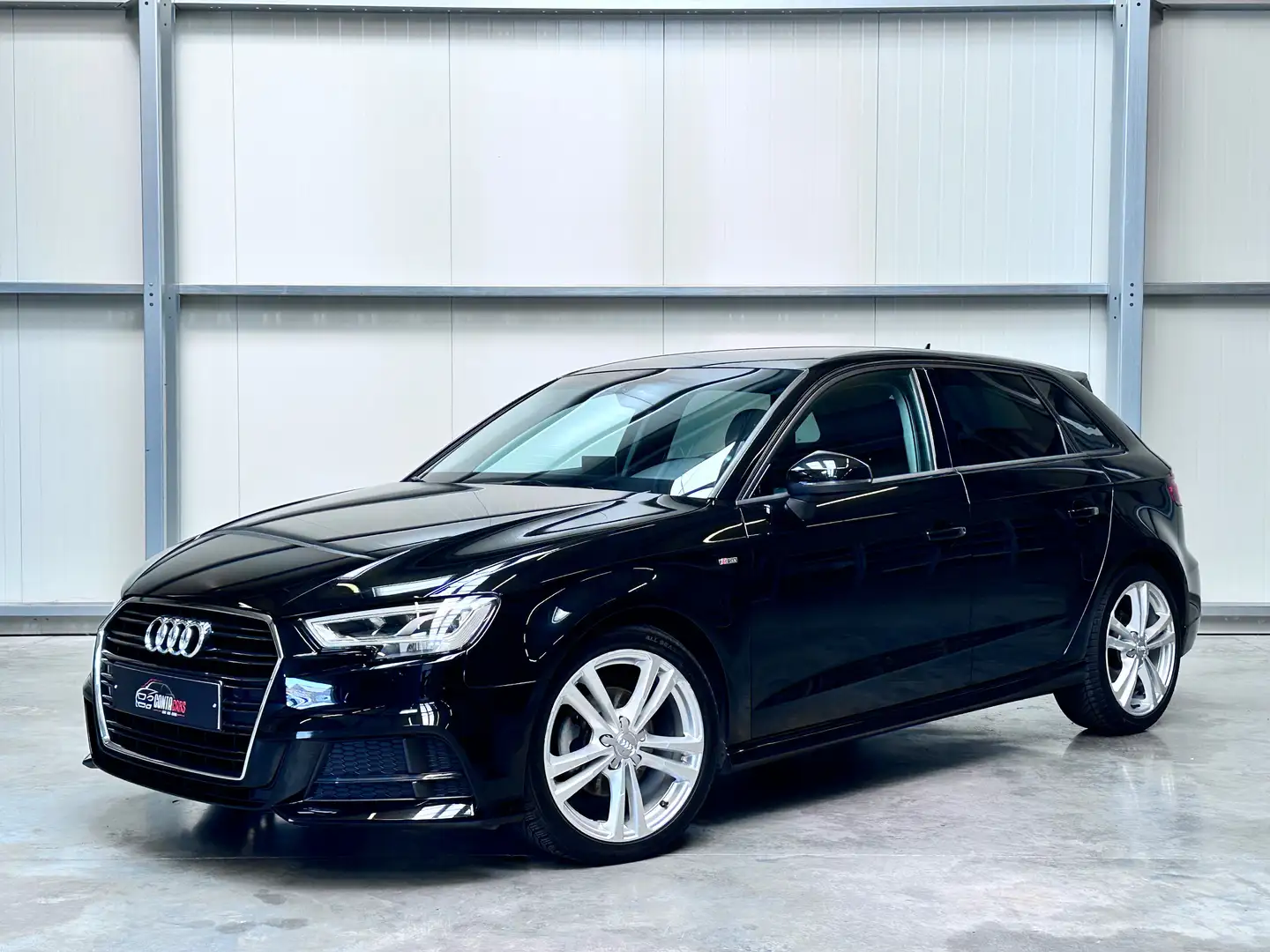 Audi A3 *GARANTIE 12 MOIS* Sportback 30 TDi S-Line Noir - 1