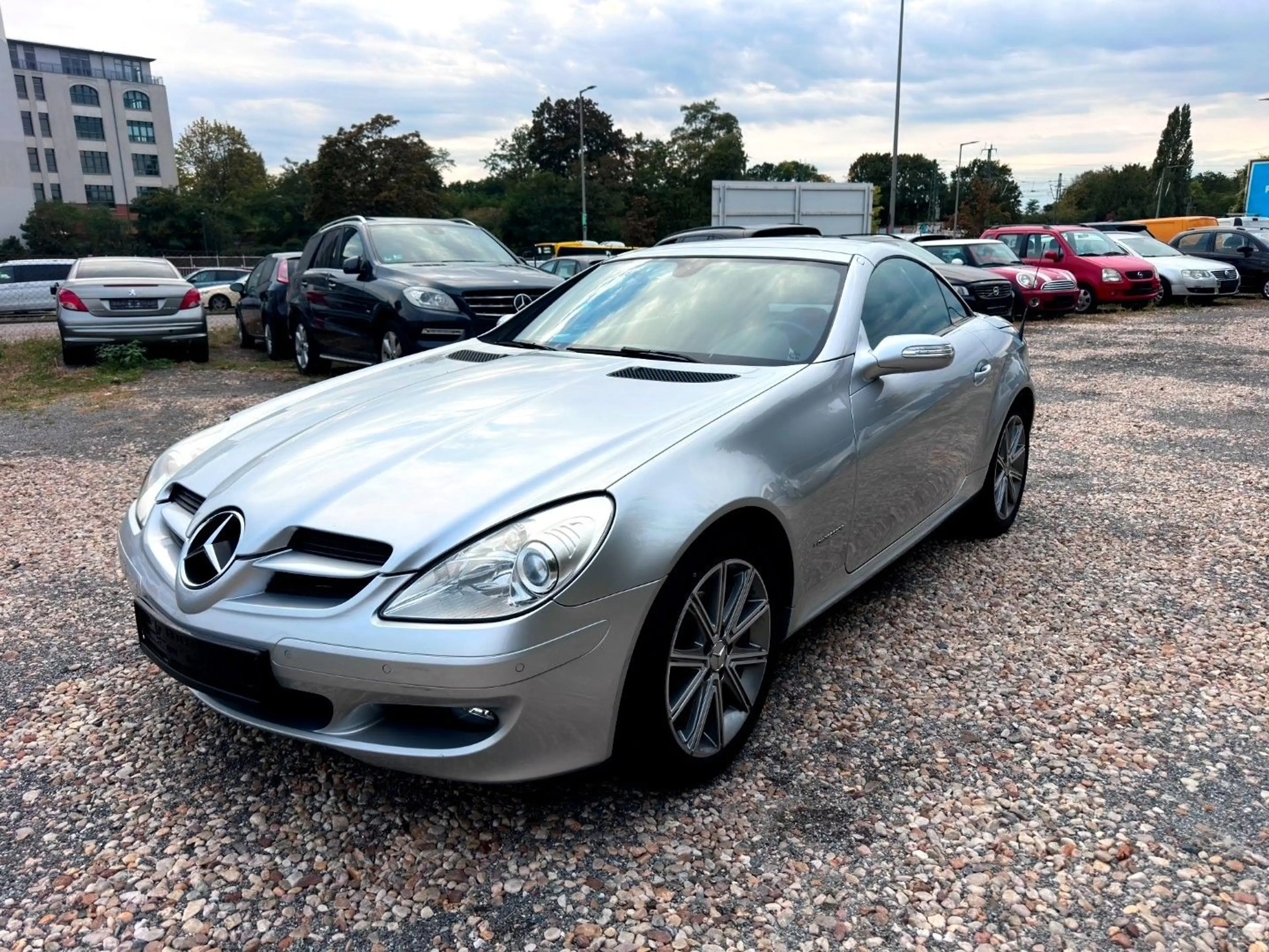 Mercedes-Benz SLK 200 + Cabrio + Automatik + Leder + PDC — photo 3