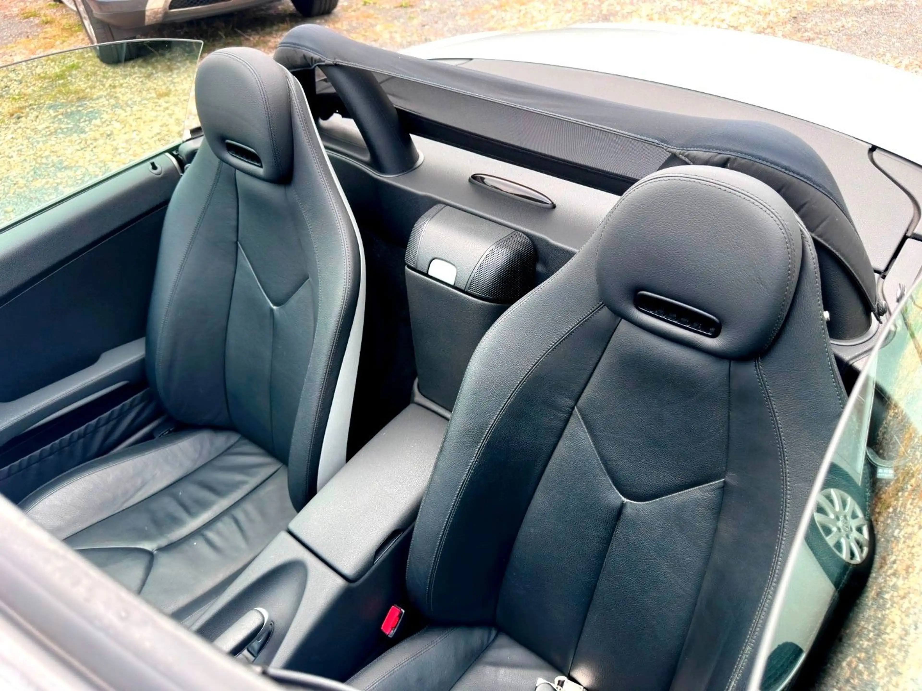 Mercedes-Benz SLK 200 + Cabrio + Automatik + Leder + PDC — photo 12