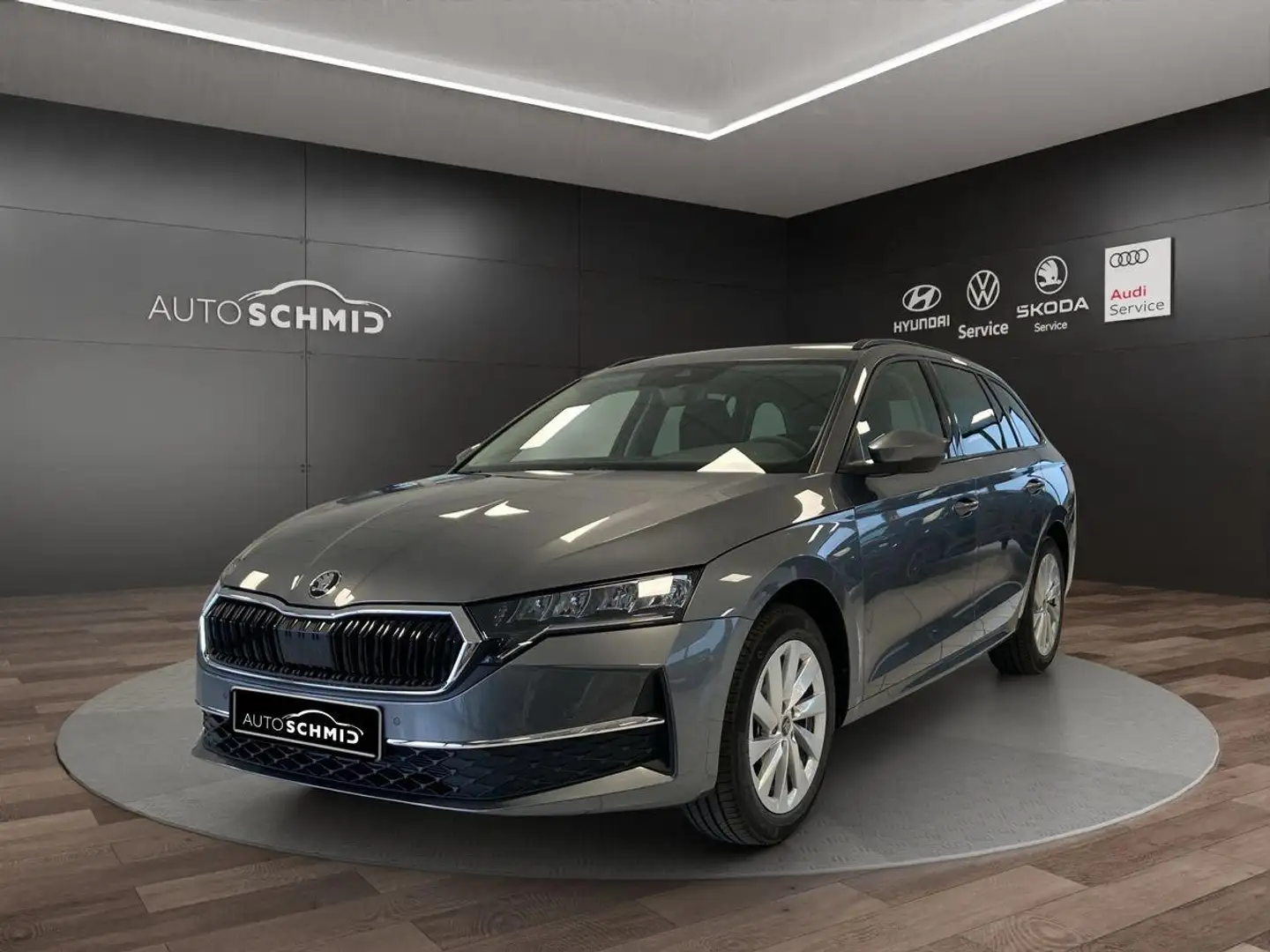 Skoda Octavia Selection 2.0 TDI DSG AHK RFK GRA APP-CONNECT Grijs - 1