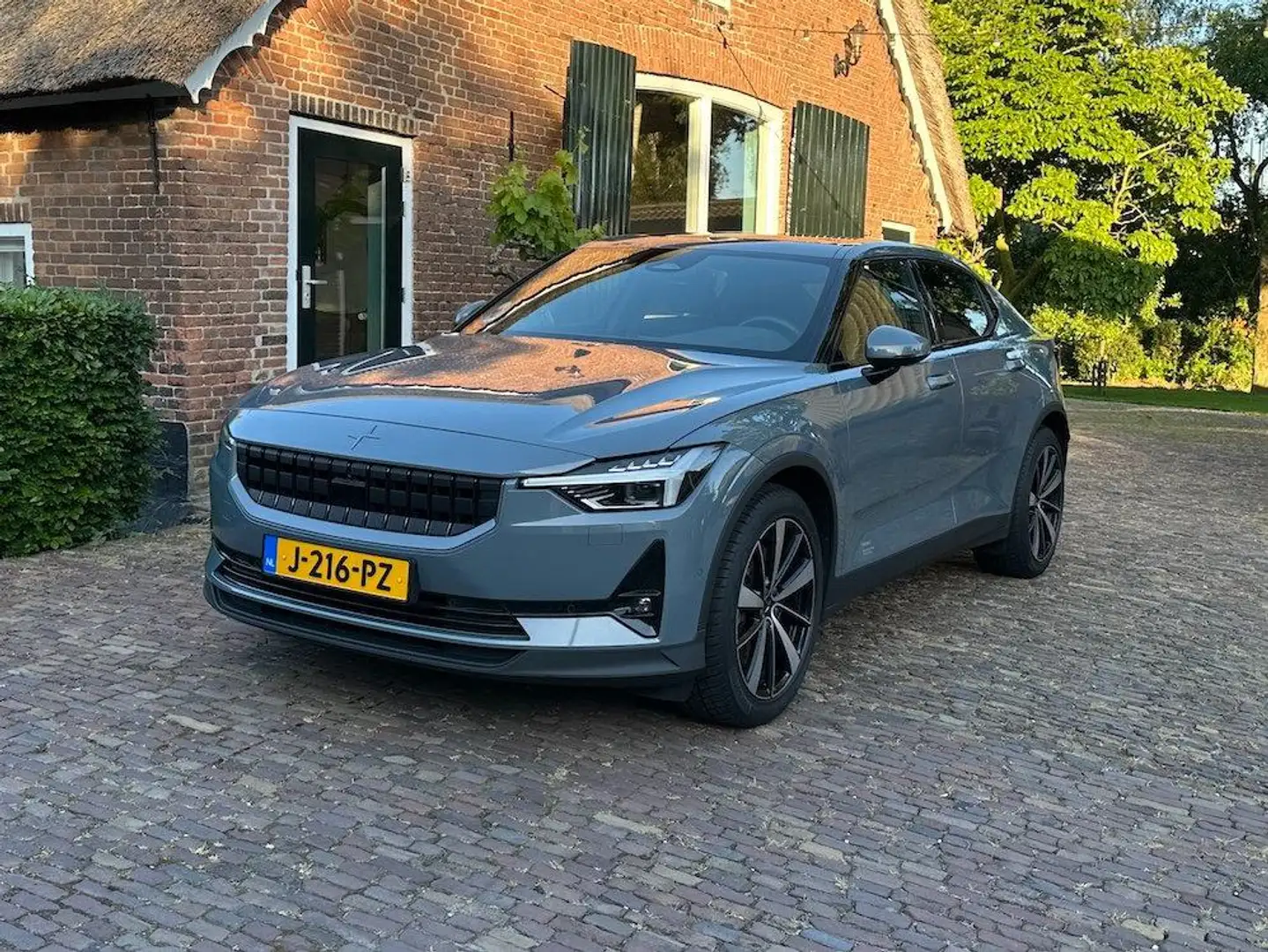 Polestar 2 2 LRDM LaunchEdition 78kWh siva - 1