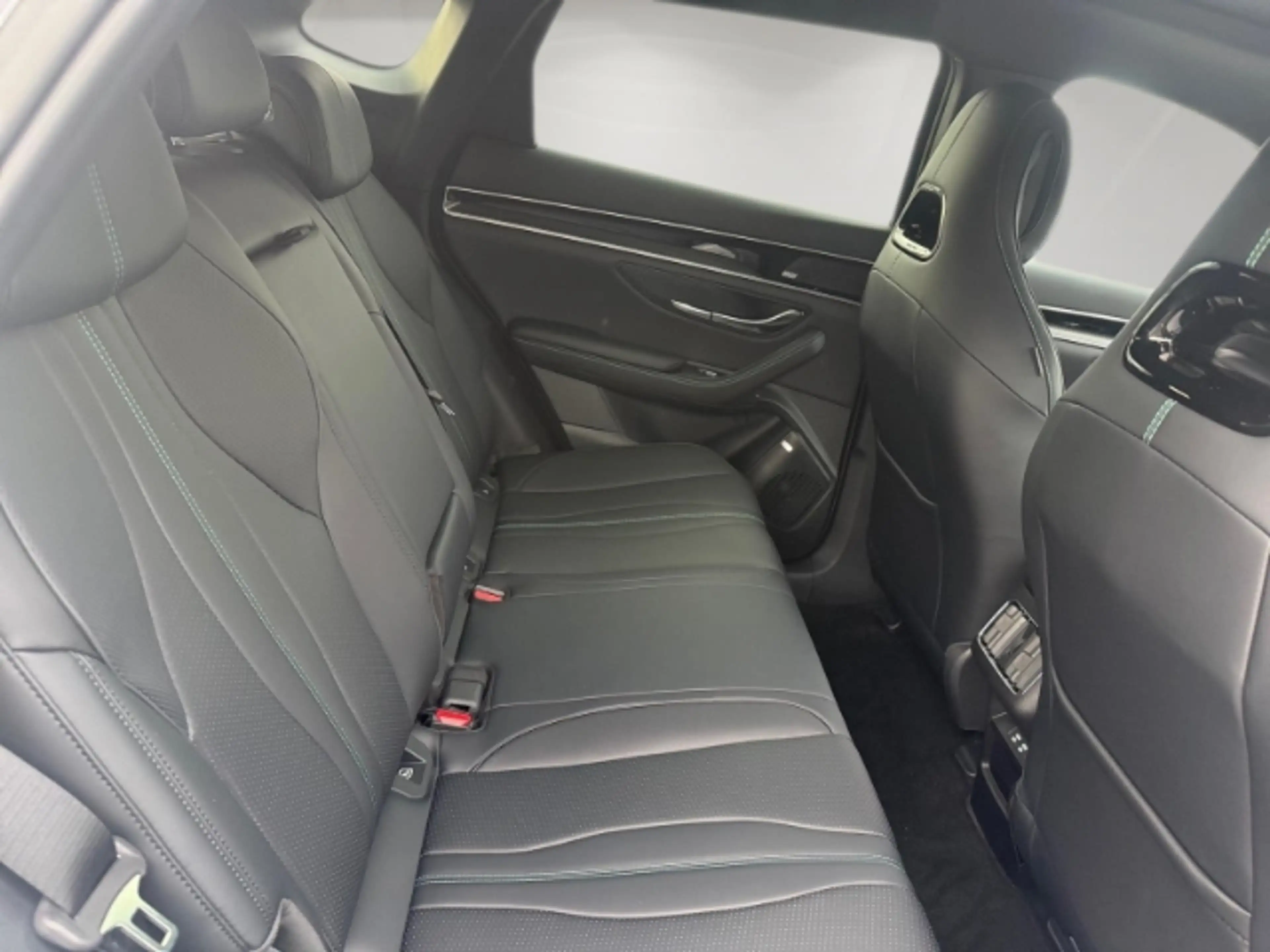 BYD Seal U Design+ 360 Grad Kamera+ HEAD-UP-Display+ Klimasit — photo 13