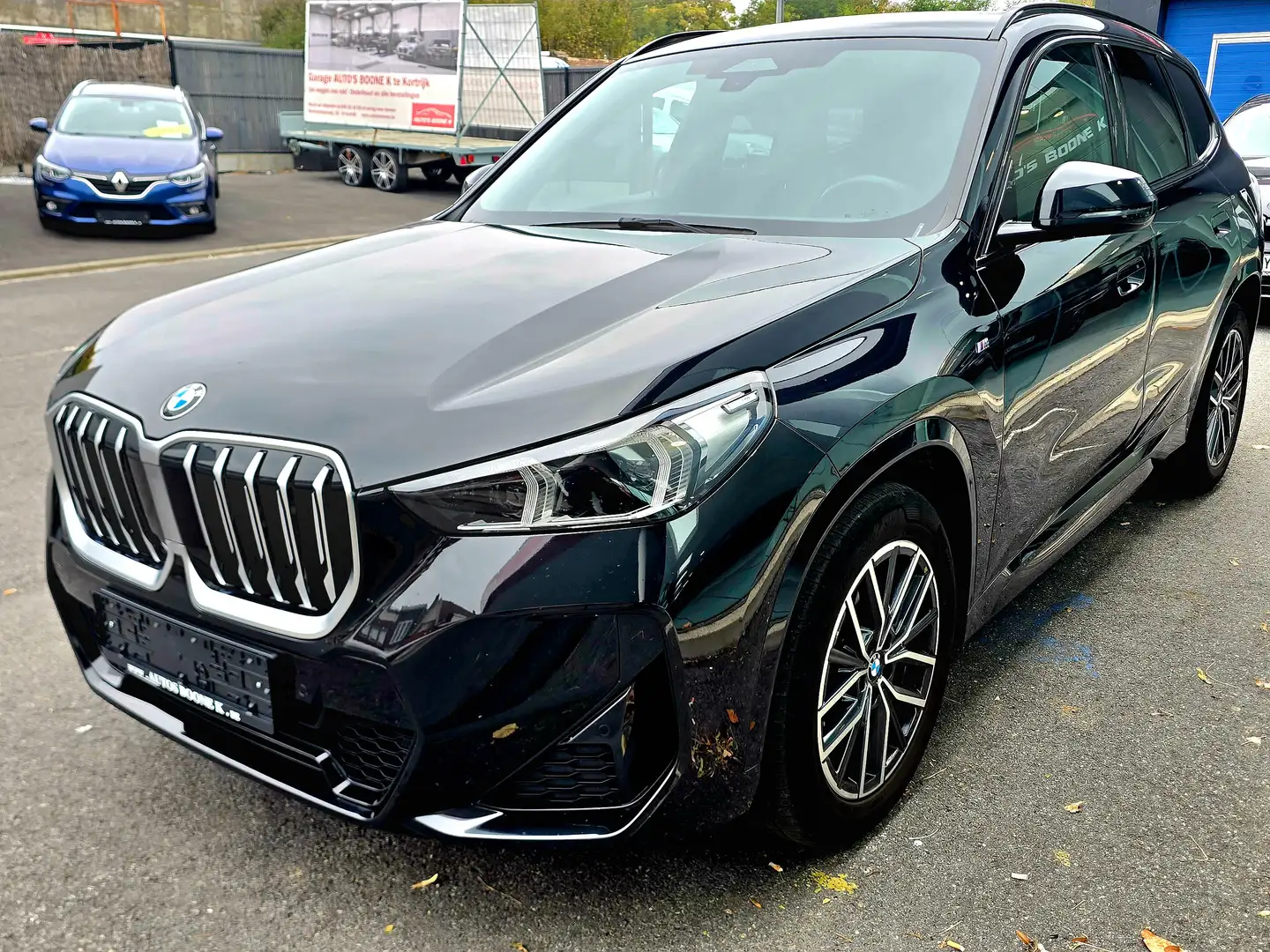 BMW X1 X1 sDrive18i Aut. M Sport Schwarz - 2