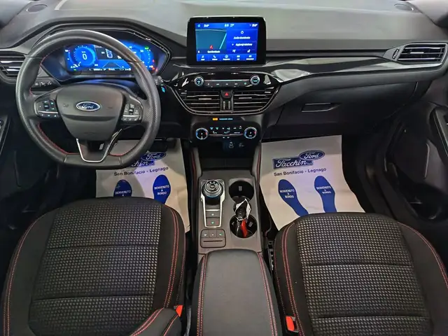 Ford Kuga view 4