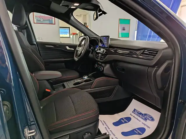 Ford Kuga view 14