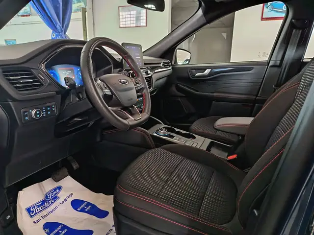Ford Kuga view 2