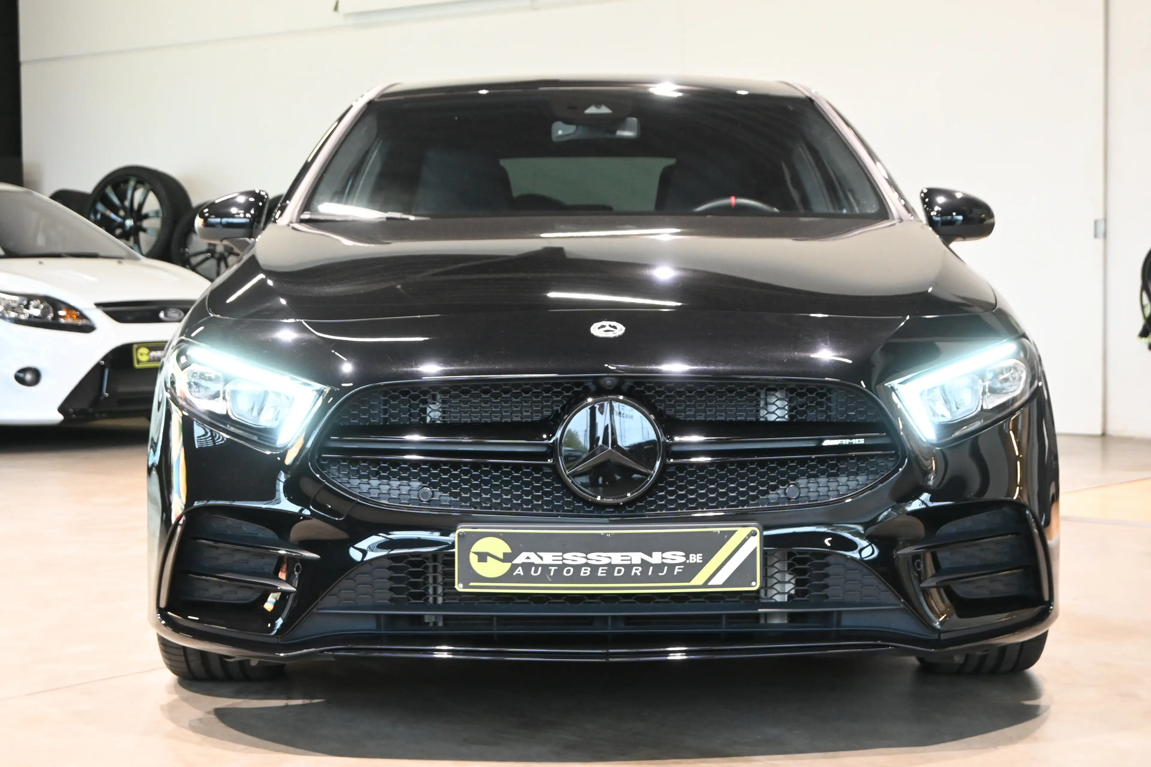 Mercedes-Benz A 35 AMG 4Matic **LED/LEDER/ALCANTARA/CC/DAB/NAV/CAM** — photo 5