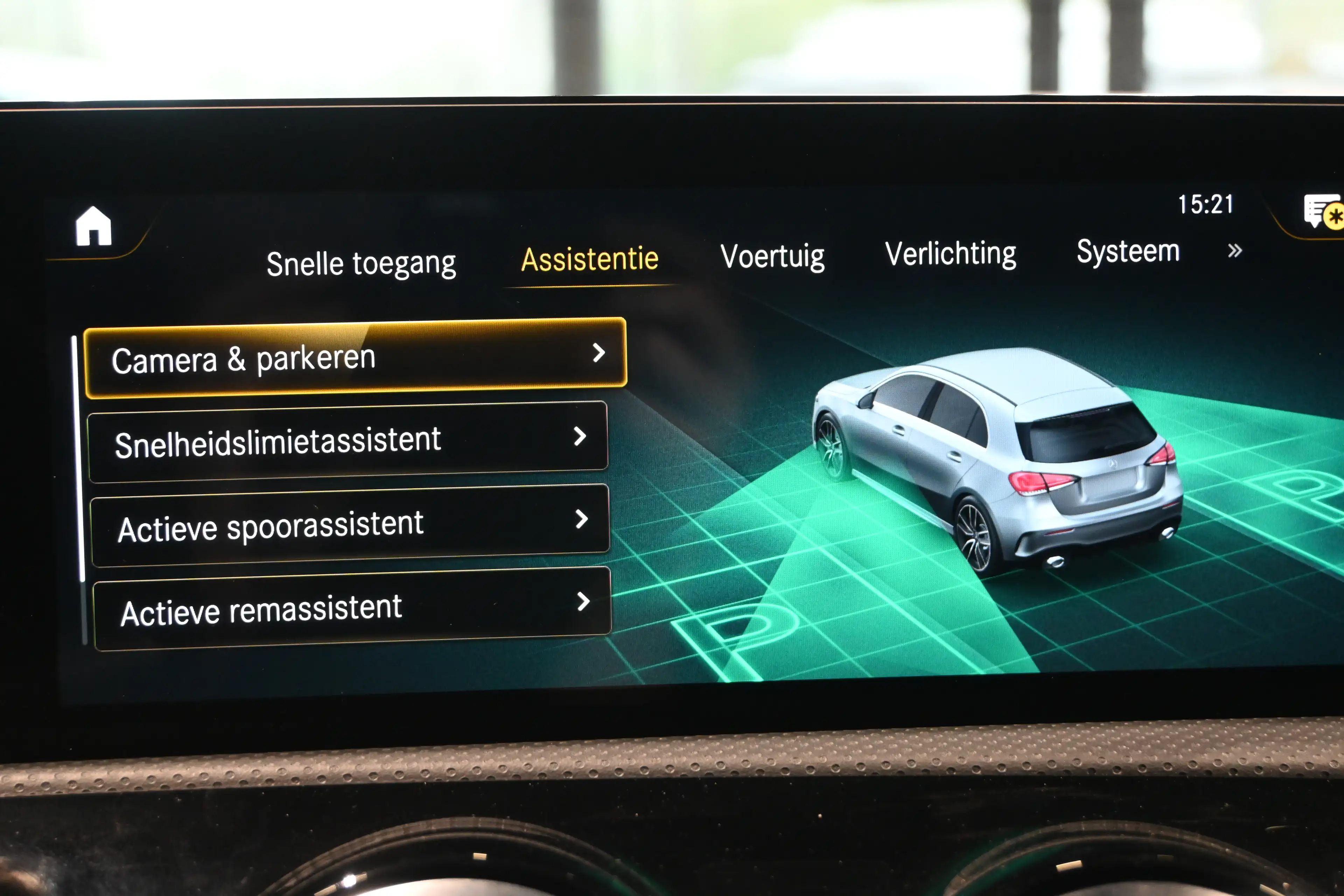 Mercedes-Benz A 35 AMG 4Matic **LED/LEDER/ALCANTARA/CC/DAB/NAV/CAM** — photo 31