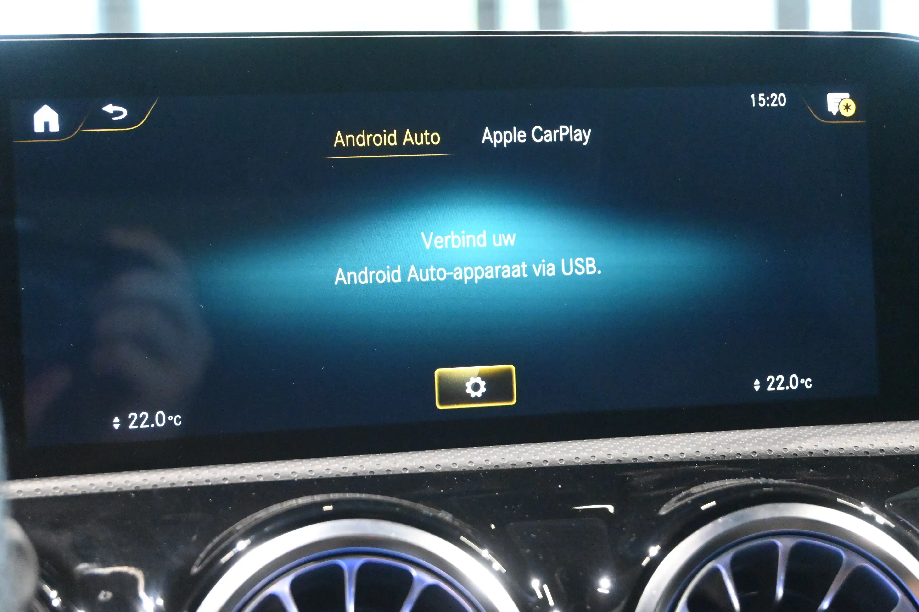 Mercedes-Benz A 35 AMG 4Matic **LED/LEDER/ALCANTARA/CC/DAB/NAV/CAM** — photo 30