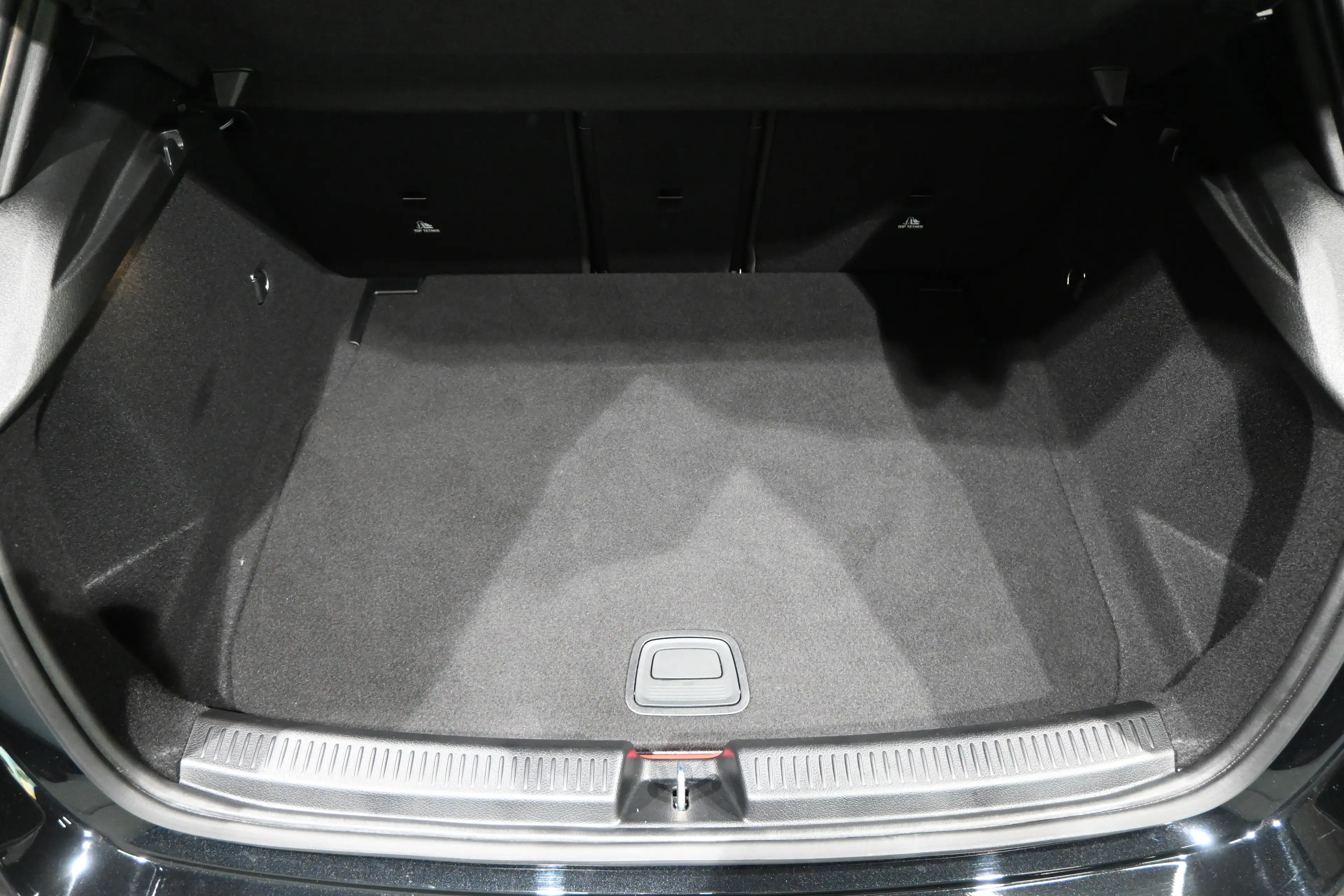 Mercedes-Benz A 35 AMG 4Matic **LED/LEDER/ALCANTARA/CC/DAB/NAV/CAM** — photo 35