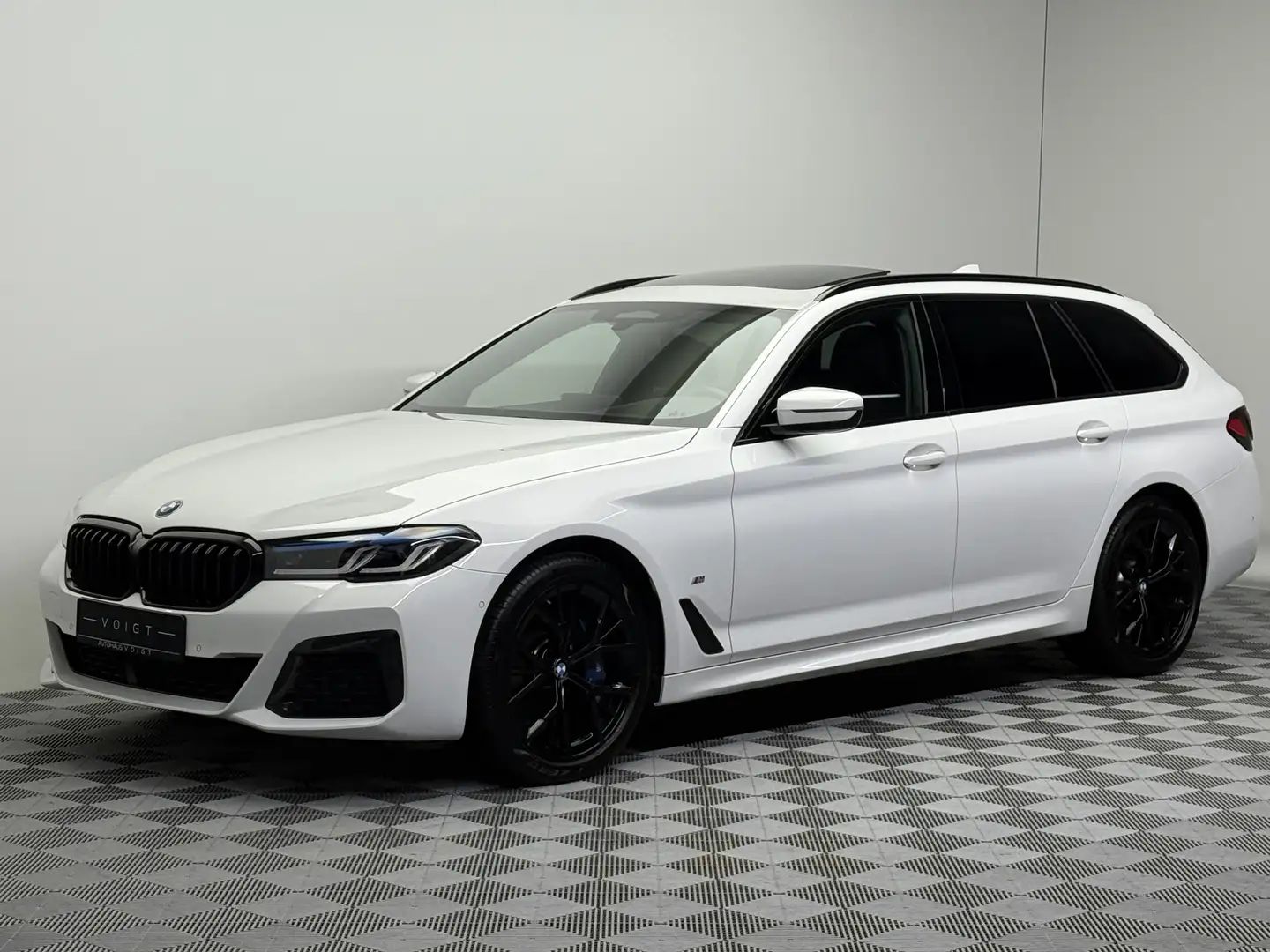 BMW 540 d xDrive M Sport|2.Hd|Laser|Pano|HuD|AHK| Weiß - 2