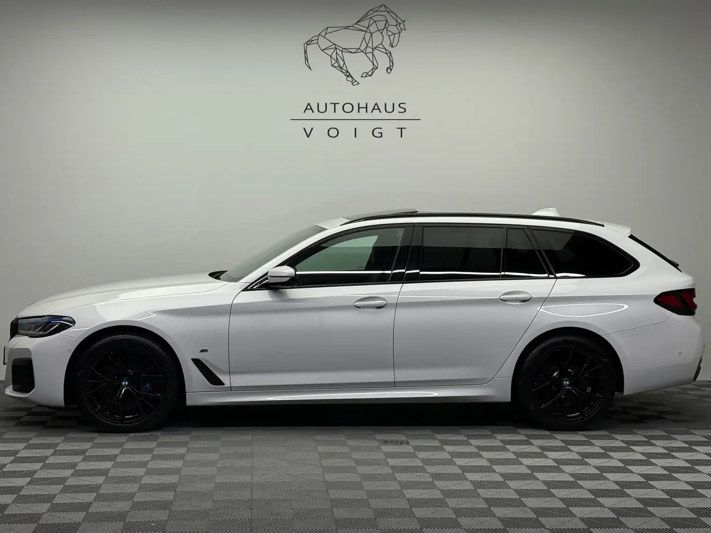 BMW 540 d xDrive M Sport|2.Hd|Laser|Pano|HuD|AHK| Weiß - 1