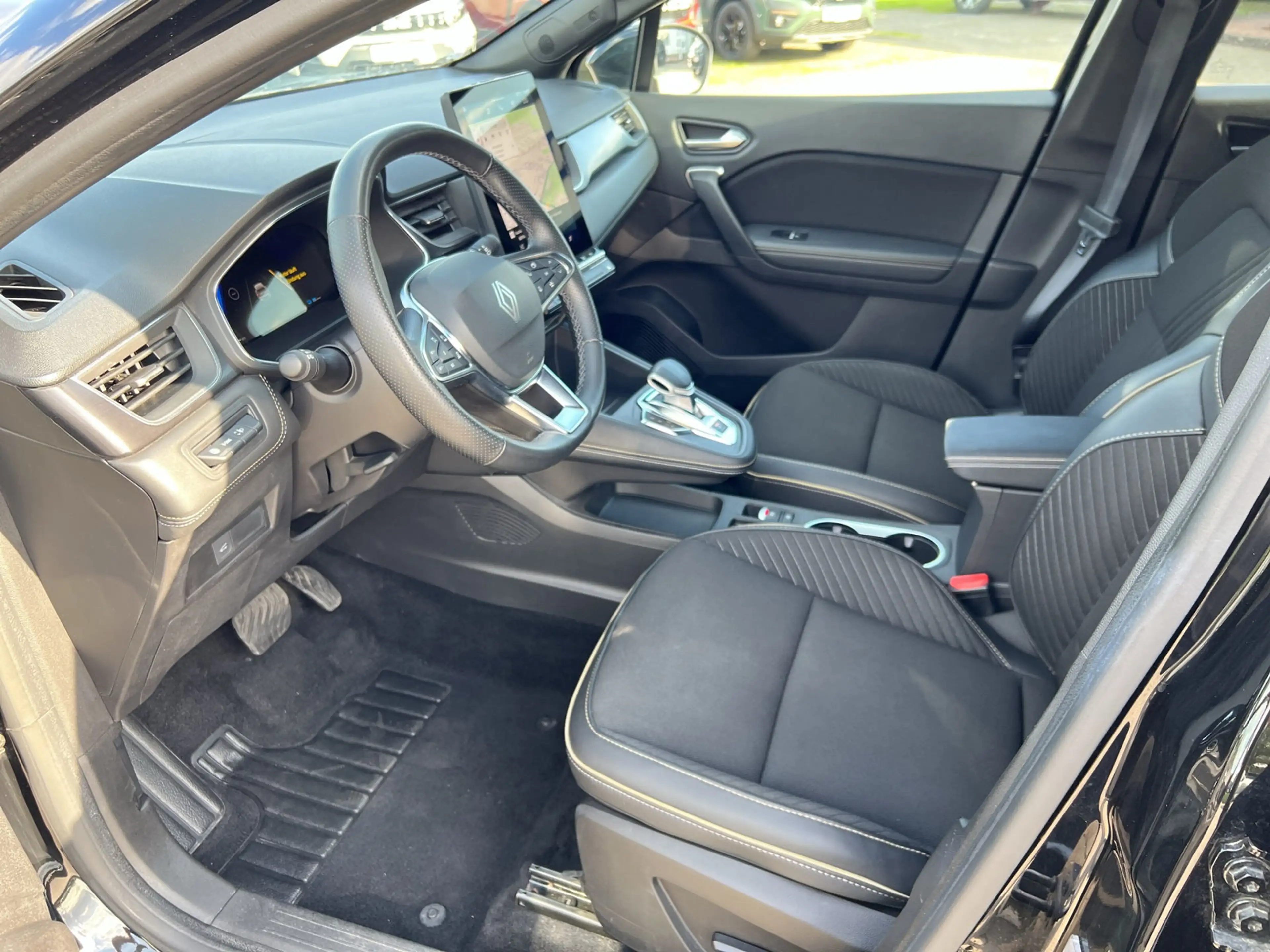 Renault Symbioz E-Tech 145 Full Hybrid Iconic SHZ+GJR+Google — photo 5