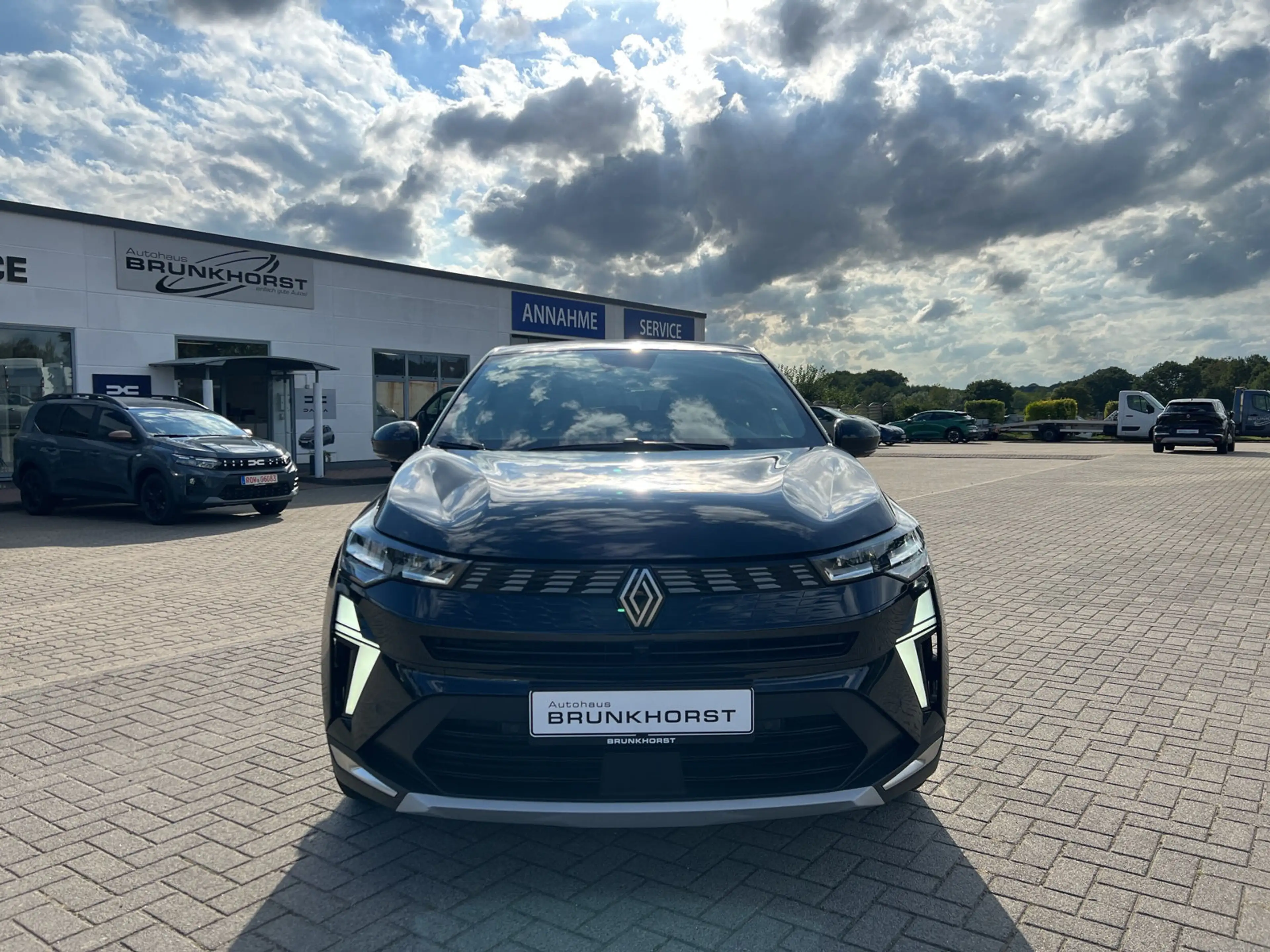 Renault Symbioz E-Tech 145 Full Hybrid Iconic SHZ+GJR+Google — photo 3