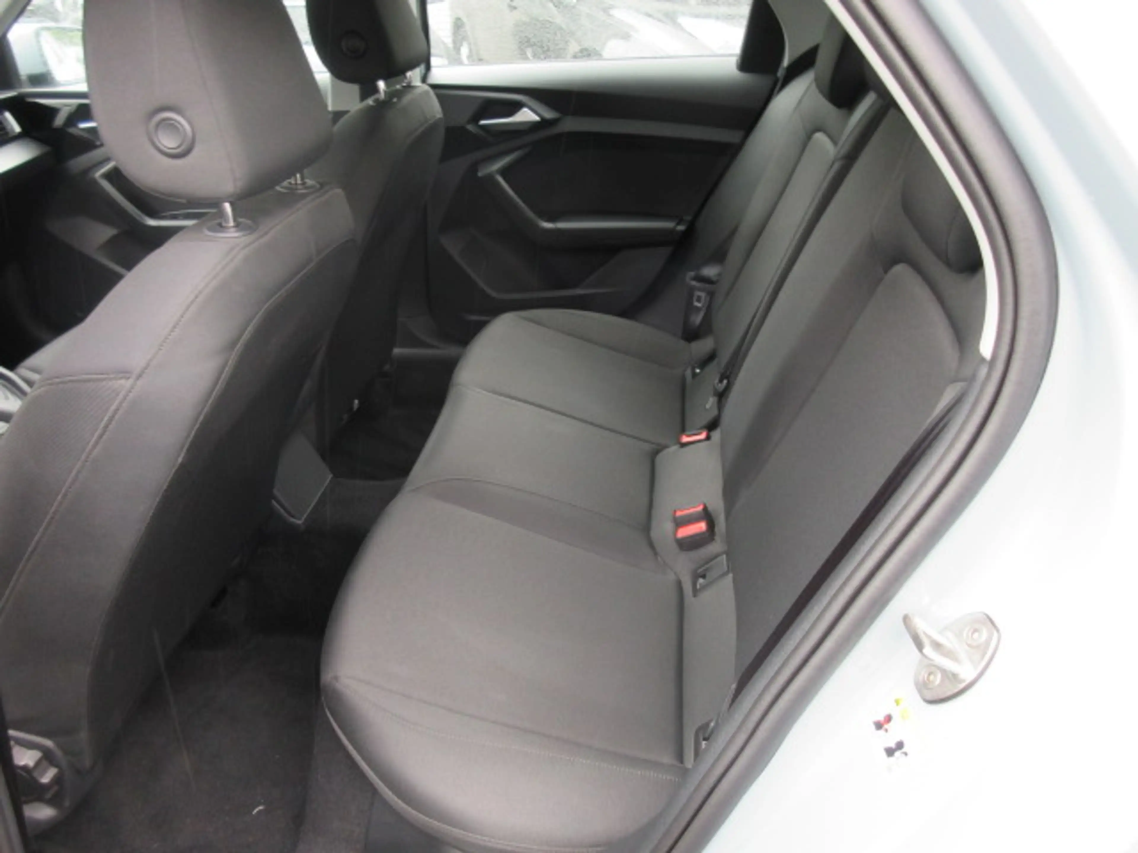 Audi A1 Sportback Advanced 1.0 TFSI S tronic KLIMA KAMERA ALU APS SITZHEIZUNG GRA DAB eFH ZV — photo 7