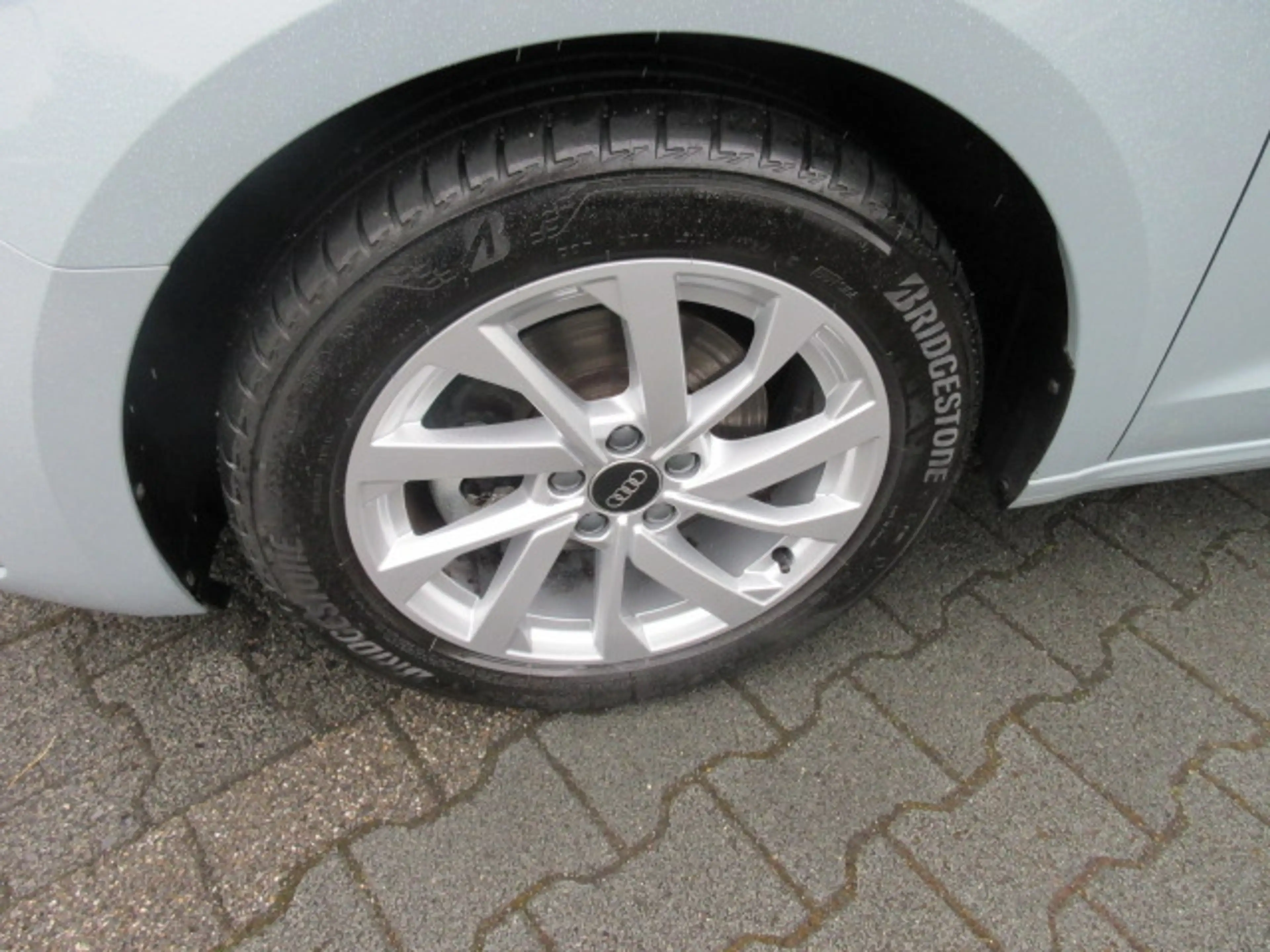 Audi A1 Sportback Advanced 1.0 TFSI S tronic KLIMA KAMERA ALU APS SITZHEIZUNG GRA DAB eFH ZV — photo 5