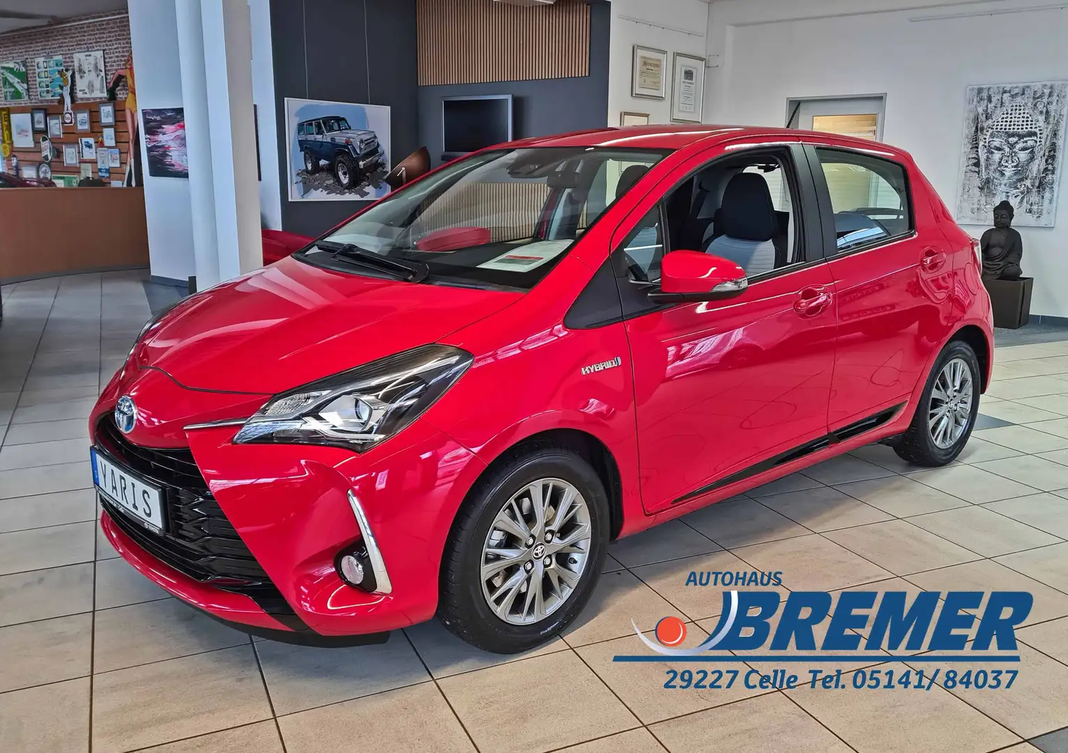 Toyota Yaris Hybrid 1.5 VVT-i Comfort + Navi+ Rouge - 1