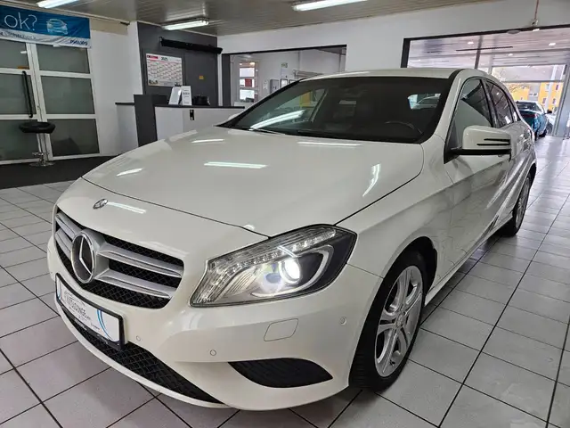 Mercedes-Benz A 200 CDI / d*Kamera*Navi*Bi-Xenon*Automatik*